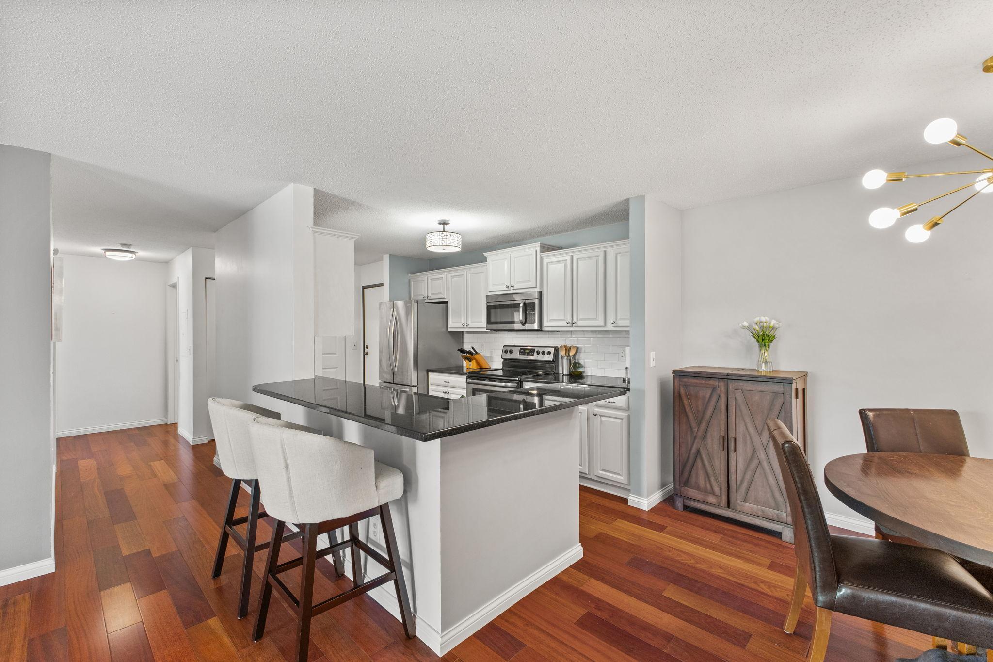 View of Residential at 4625 Minnetonka Boulevard #308, Saint Louis Park MN 55416, Saint Louis Park (12 of 31) - Mike Wilen | Minnesota Team Real Estate