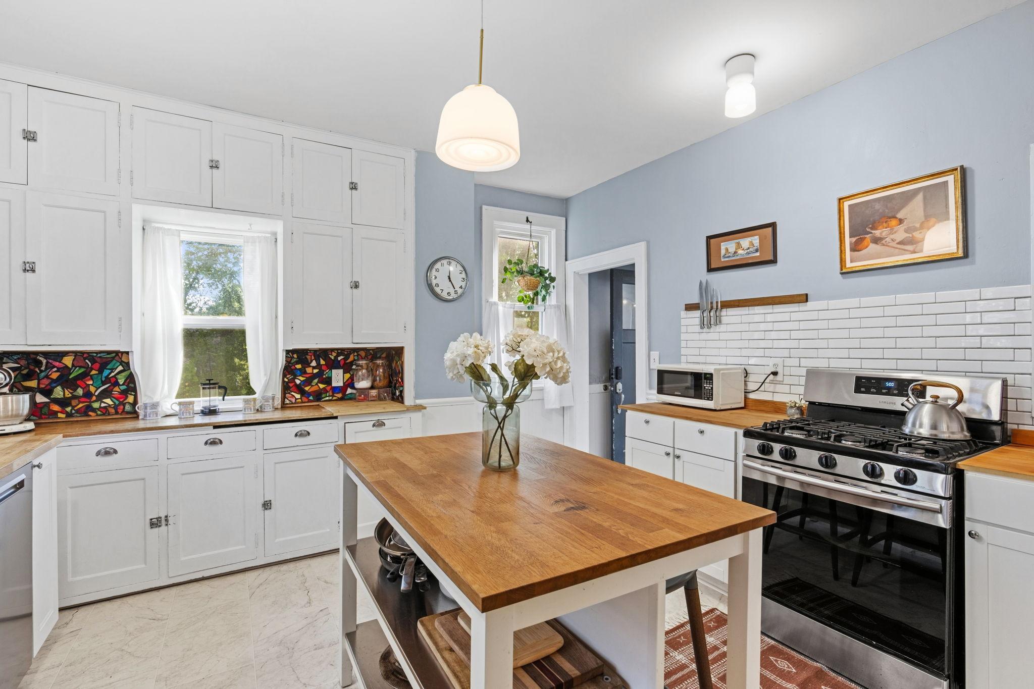 View of Residential at 629 Hall Avenue, Saint Paul MN 55107, Saint Paul (10 of 41) - Mike Wilen | Minnesota Team Real Estate