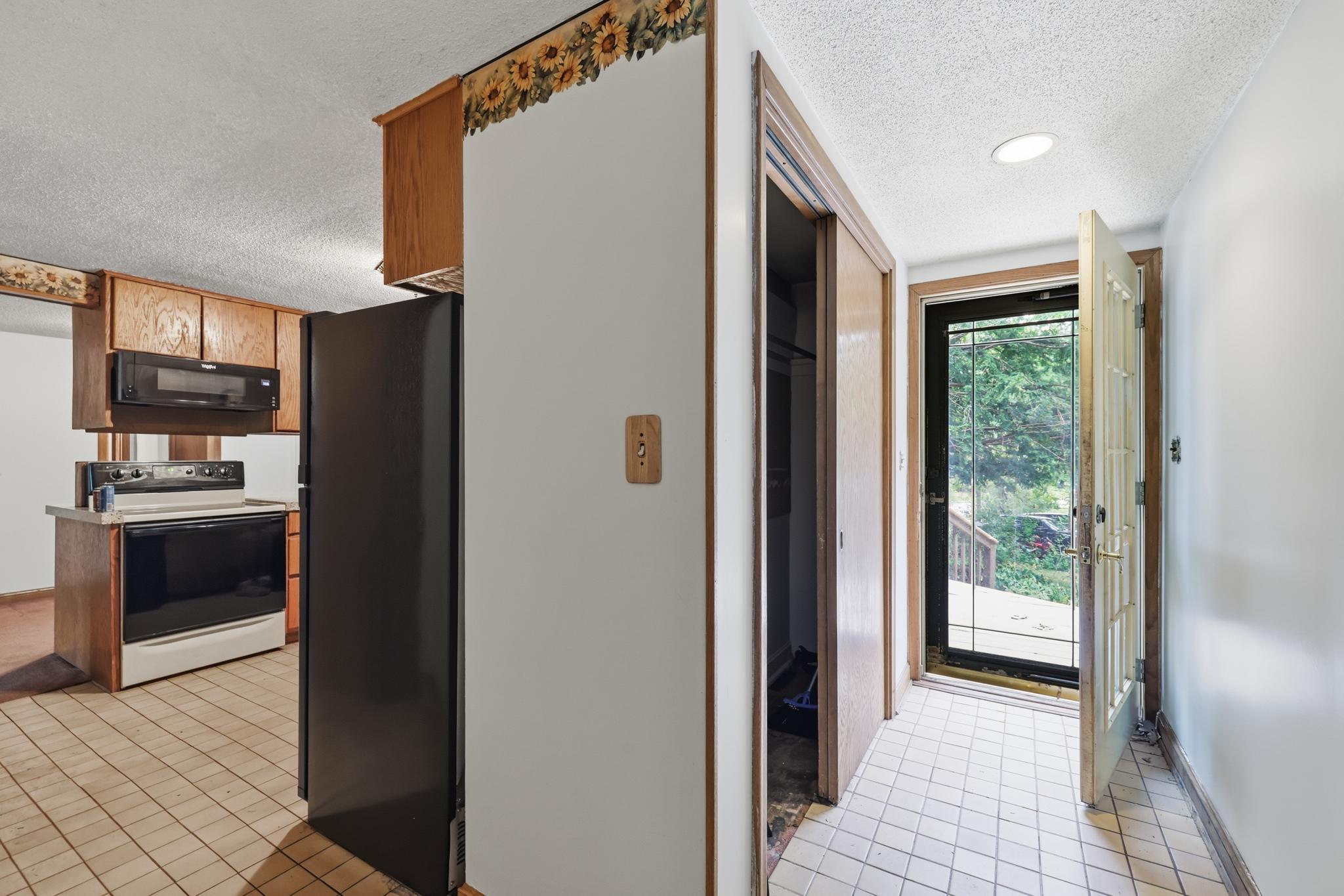 View of Residential at 1045 Mcknight Road, Saint Paul MN 55119, Saint Paul (18 of 29) - Mike Wilen | Minnesota Team Real Estate