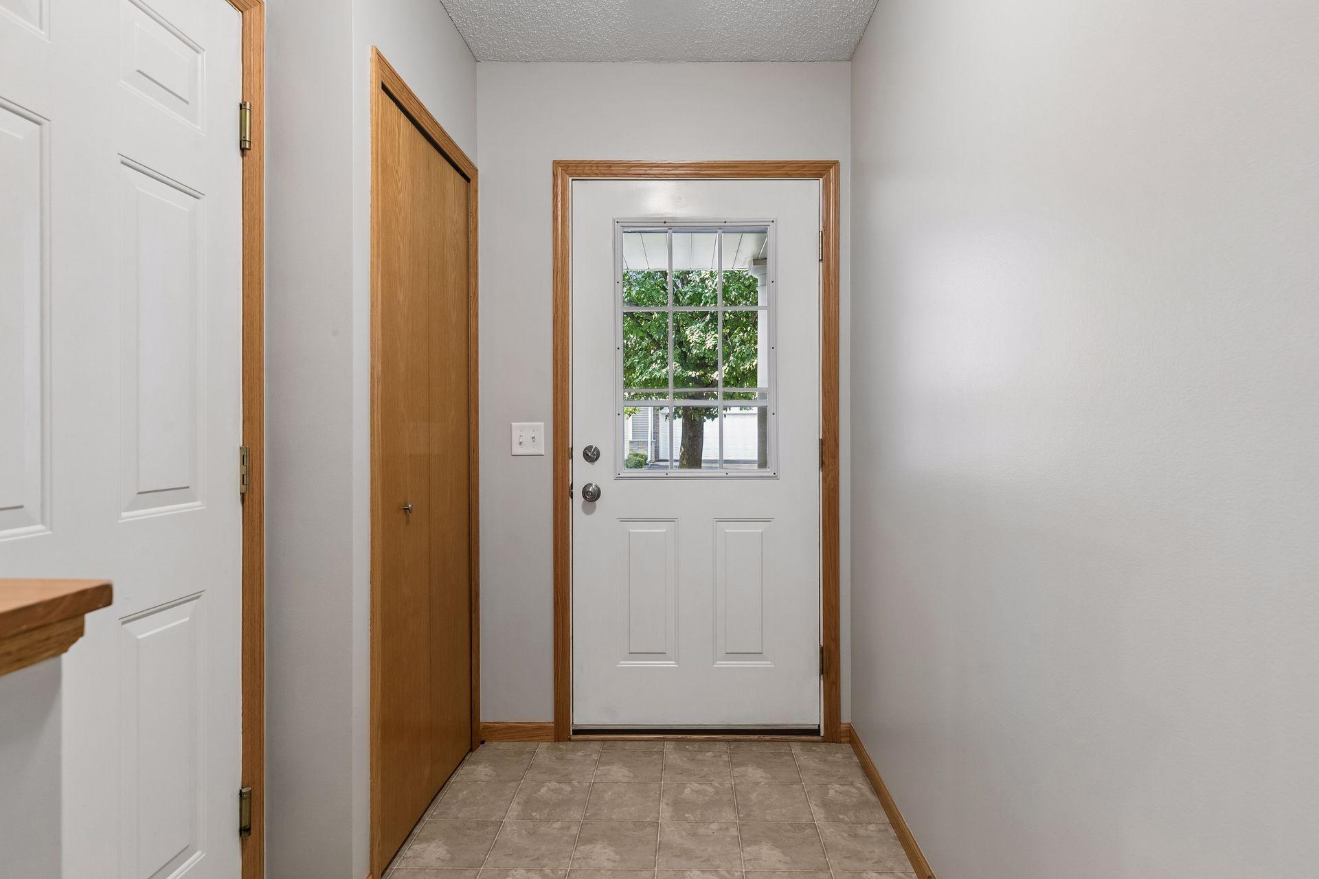 View of Residential at 2085 Saint Johns Court, Woodbury MN 55129, Woodbury (3 of 18) - Mike Wilen | Minnesota Team Real Estate