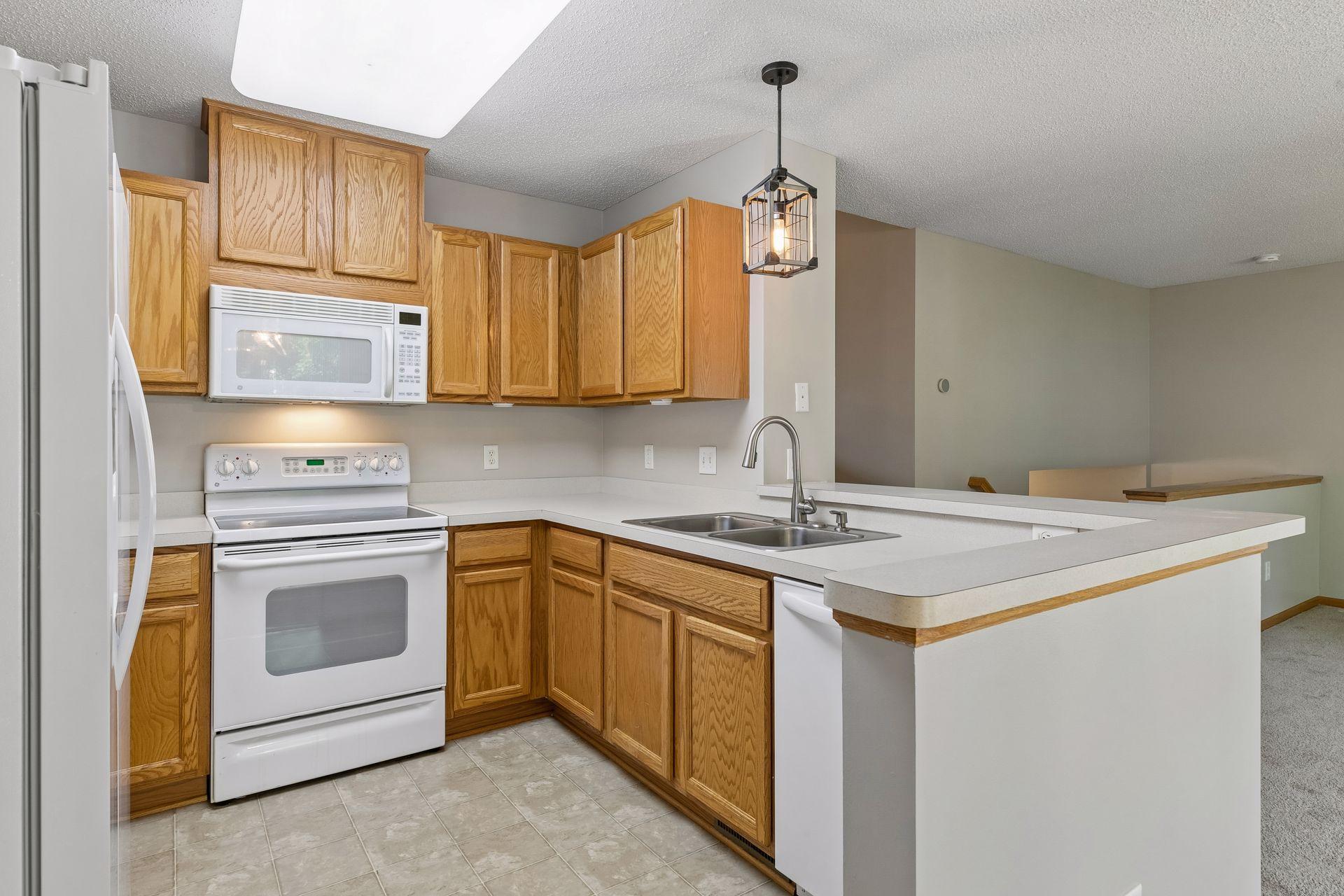View of Residential at 2085 Saint Johns Court, Woodbury MN 55129, Woodbury (8 of 18) - Mike Wilen | Minnesota Team Real Estate