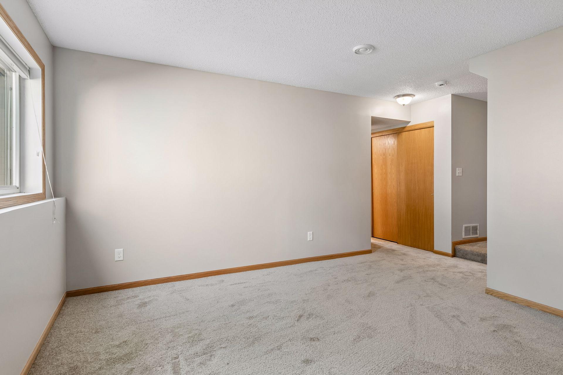 View of Residential at 2085 Saint Johns Court, Woodbury MN 55129, Woodbury (13 of 18) - Mike Wilen | Minnesota Team Real Estate