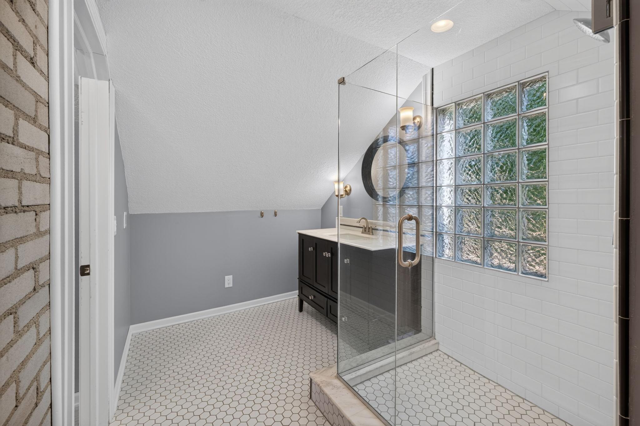 View of Residential at 2854 Alabama Avenue, Saint Louis Park MN 55416, Saint Louis Park (19 of 43) - Mike Wilen | Minnesota Team Real Estate