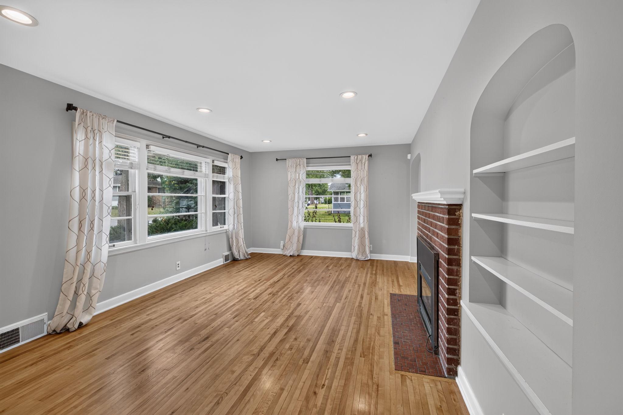 View of Residential at 2854 Alabama Avenue, Saint Louis Park MN 55416, Saint Louis Park (2 of 43) - Mike Wilen | Minnesota Team Real Estate