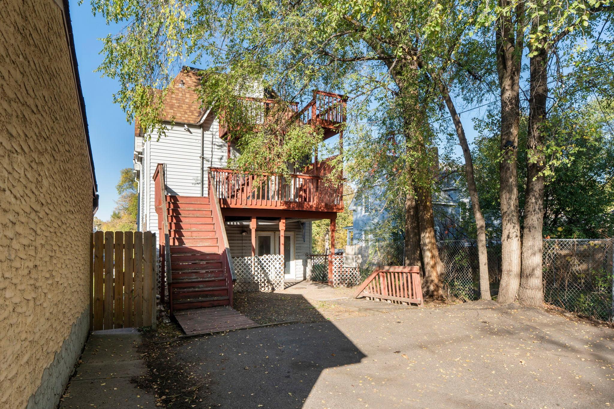 View of Residential Income at 1066 Ross Avenue, Saint Paul MN 55106, Saint Paul (35 of 59) - Mike Wilen | Minnesota Team Real Estate
