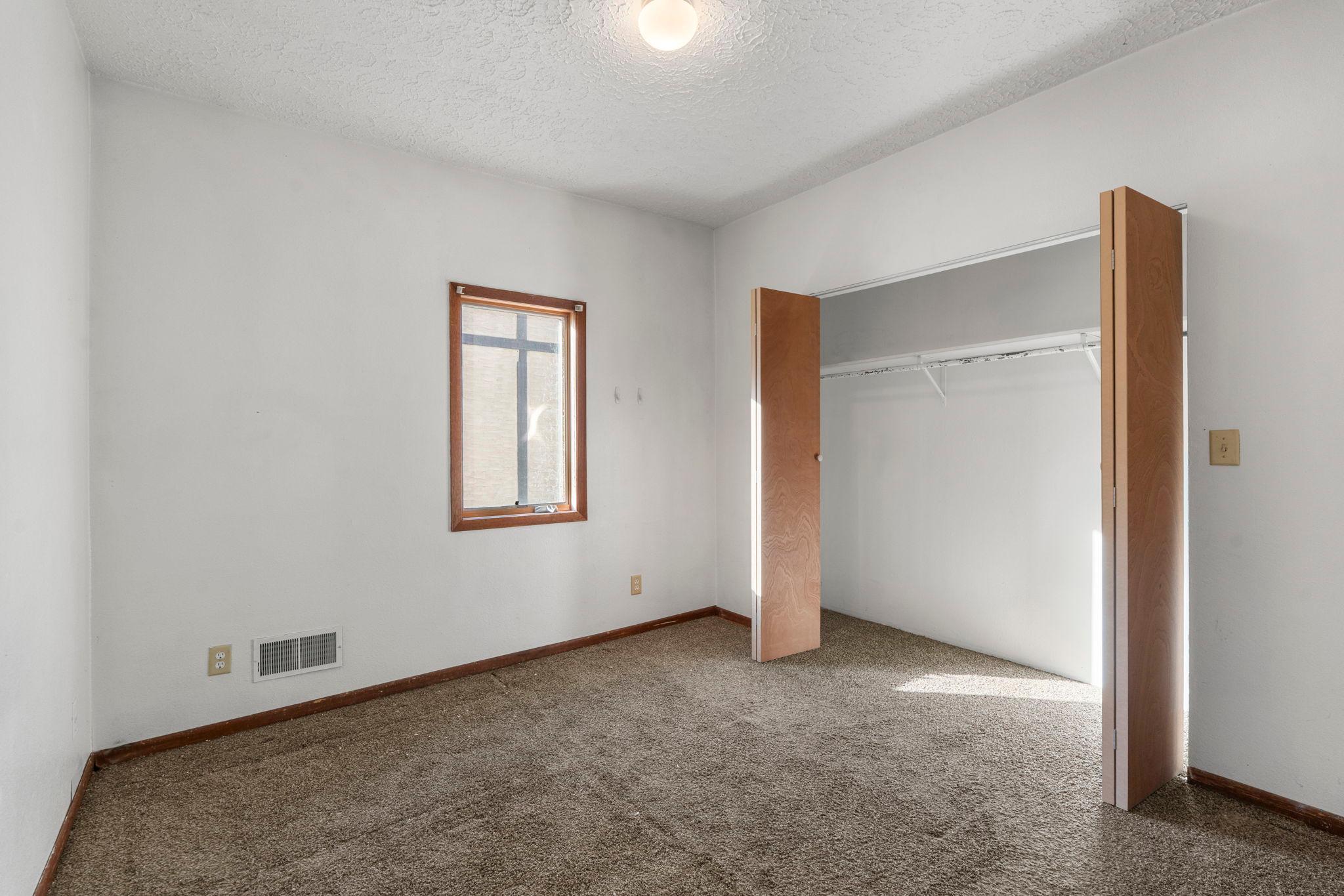 View of Residential Income at 1066 Ross Avenue, Saint Paul MN 55106, Saint Paul (12 of 59) - Mike Wilen | Minnesota Team Real Estate