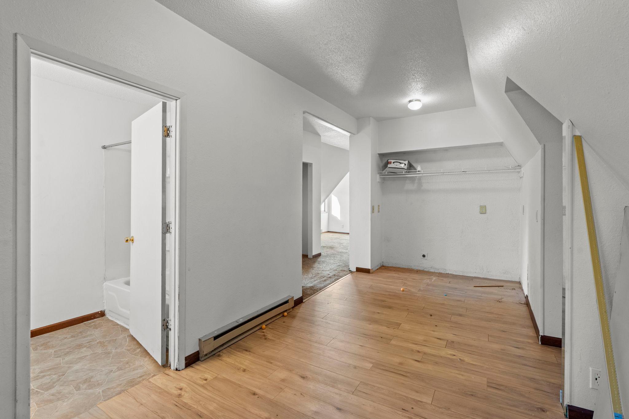View of Residential Income at 1066 Ross Avenue, Saint Paul MN 55106, Saint Paul (25 of 59) - Mike Wilen | Minnesota Team Real Estate