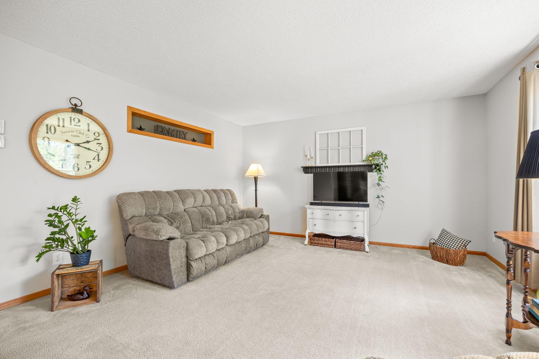 View of Residential at 2211 Saddlebrook Road, Buffalo MN 55313, Buffalo (8 of 39) - Mike Wilen | Minnesota Team Real Estate