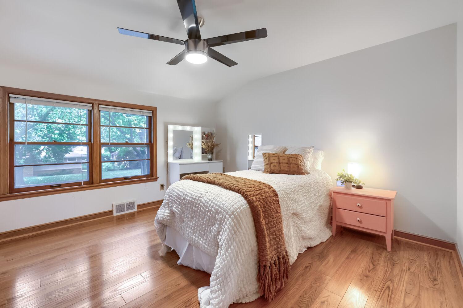 View of Residential at 747 Grandview Avenue, Roseville MN 55113, Roseville (20 of 29) - Mike Wilen | Minnesota Team Real Estate