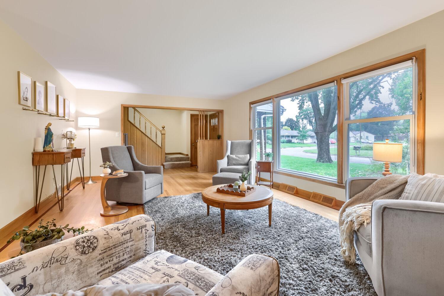View of Residential at 747 Grandview Avenue, Roseville MN 55113, Roseville (7 of 29) - Mike Wilen | Minnesota Team Real Estate