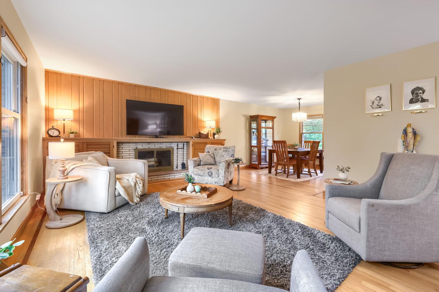 View of Residential at 747 Grandview Avenue, Roseville MN 55113, Roseville (6 of 29) - Mike Wilen | Minnesota Team Real Estate