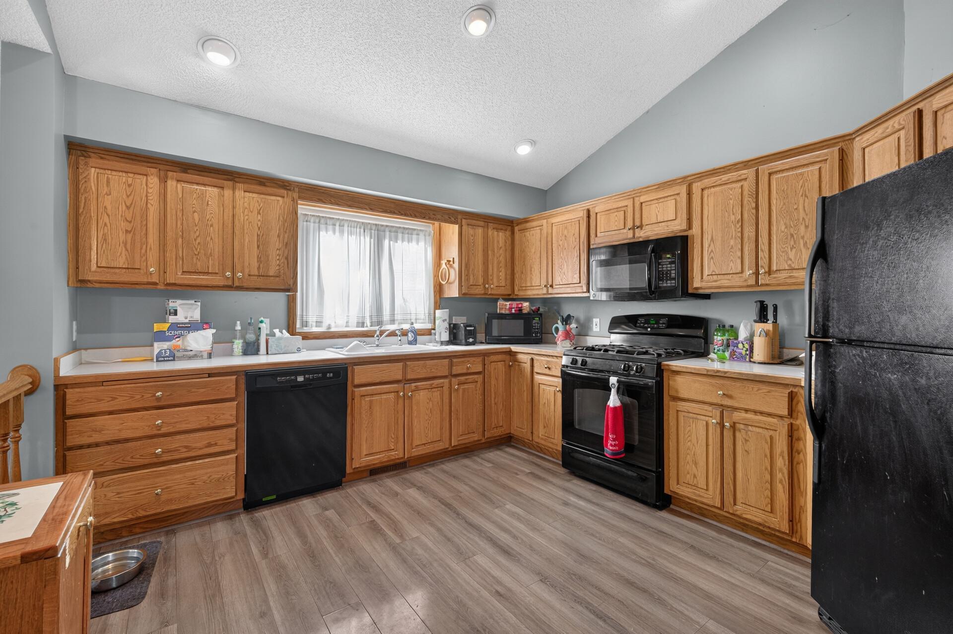 View of Residential at 2883 Duluth Street, Maplewood MN 55109, Maplewood (11 of 33) - Mike Wilen | Minnesota Team Real Estate