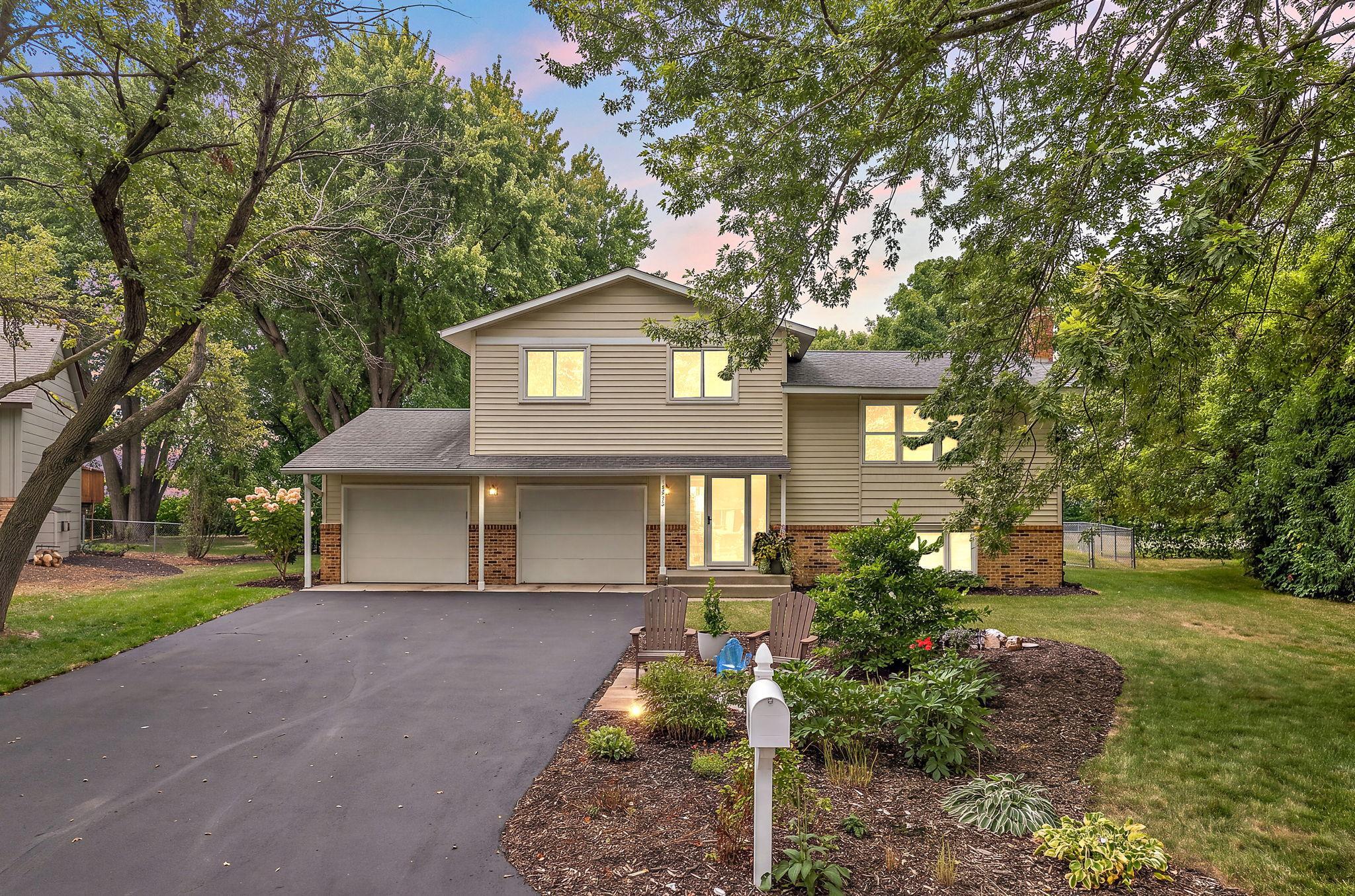 View of Single Family at 1419 Three Oaks Avenue, Maple Plain - Mike Wilen | Minnesota Team Real Estate