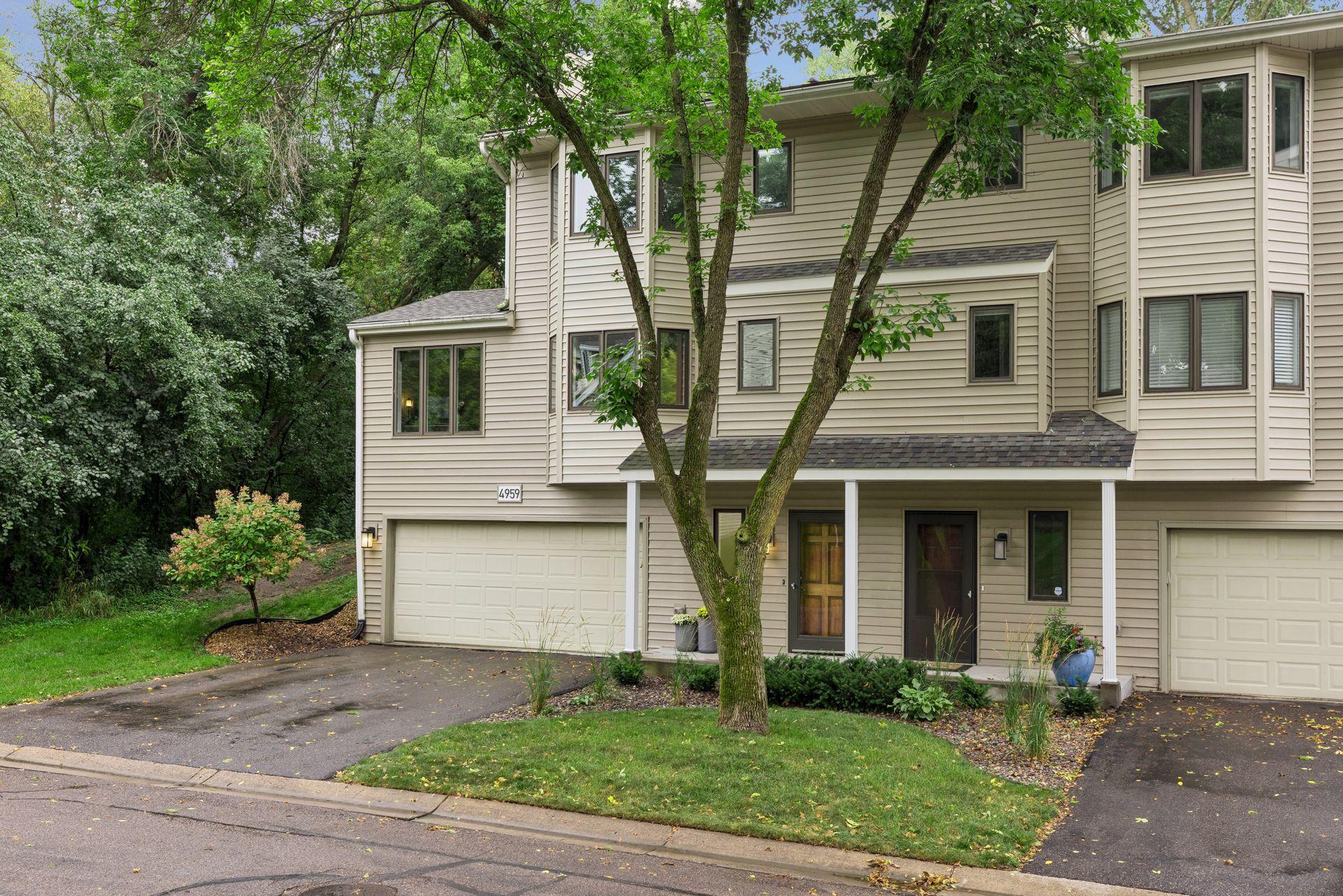 View of Residential at 4959 End Lane, Minnetonka MN 55345, Minnetonka (3 of 43) - Mike Wilen | Minnesota Team Real Estate