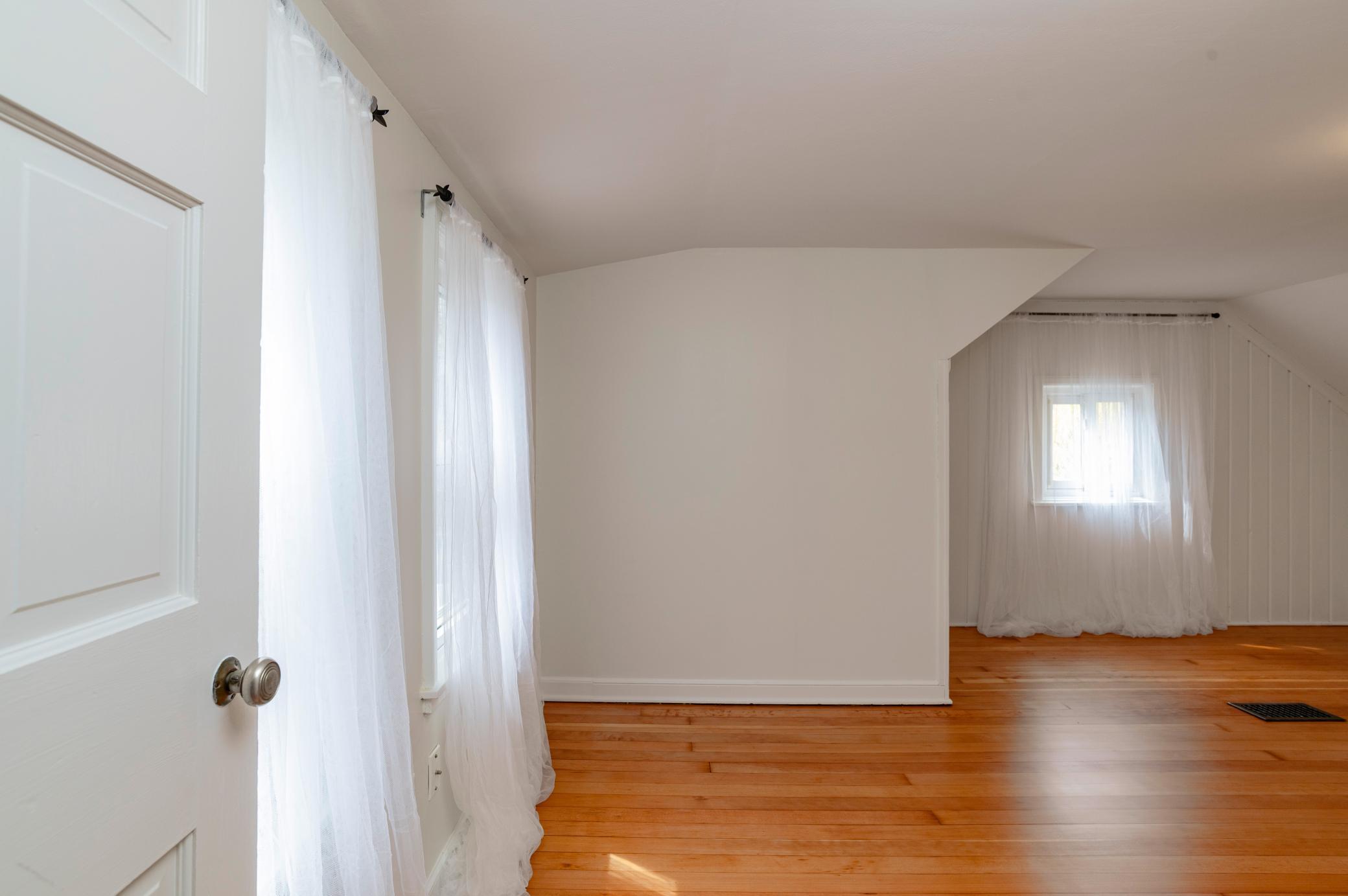 View of Residential at 3331 Parkview Boulevard, Robbinsdale MN 55422, Robbinsdale (28 of 46) - Mike Wilen | Minnesota Team Real Estate