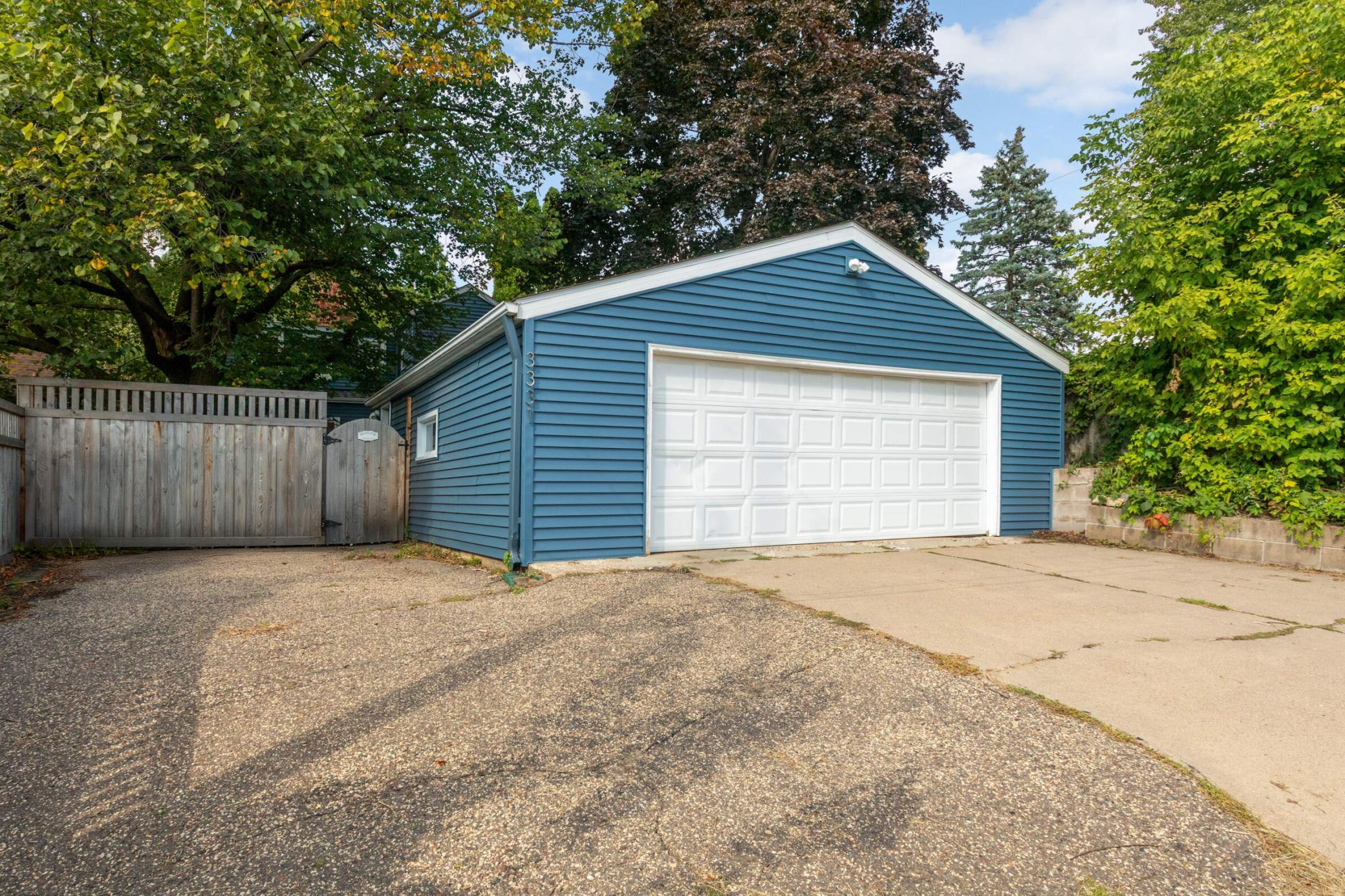 View of Residential at 3331 Parkview Boulevard, Robbinsdale MN 55422, Robbinsdale (40 of 46) - Mike Wilen | Minnesota Team Real Estate