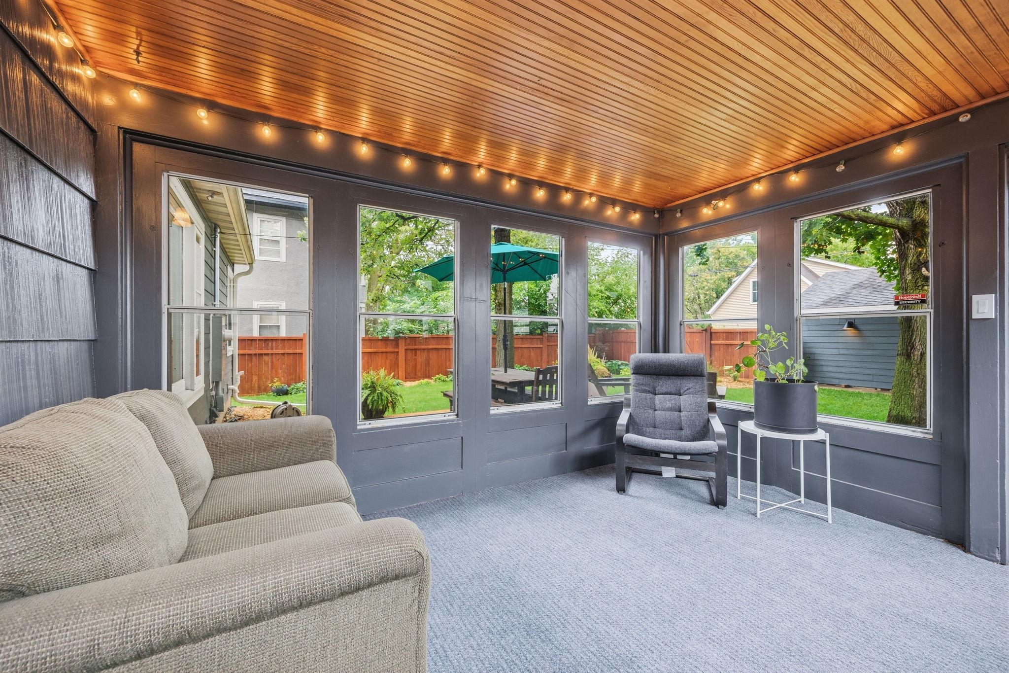 View of Residential at 313 Vincent Avenue, Minneapolis MN 55405, Minneapolis (7 of 35) - Mike Wilen | Minnesota Team Real Estate