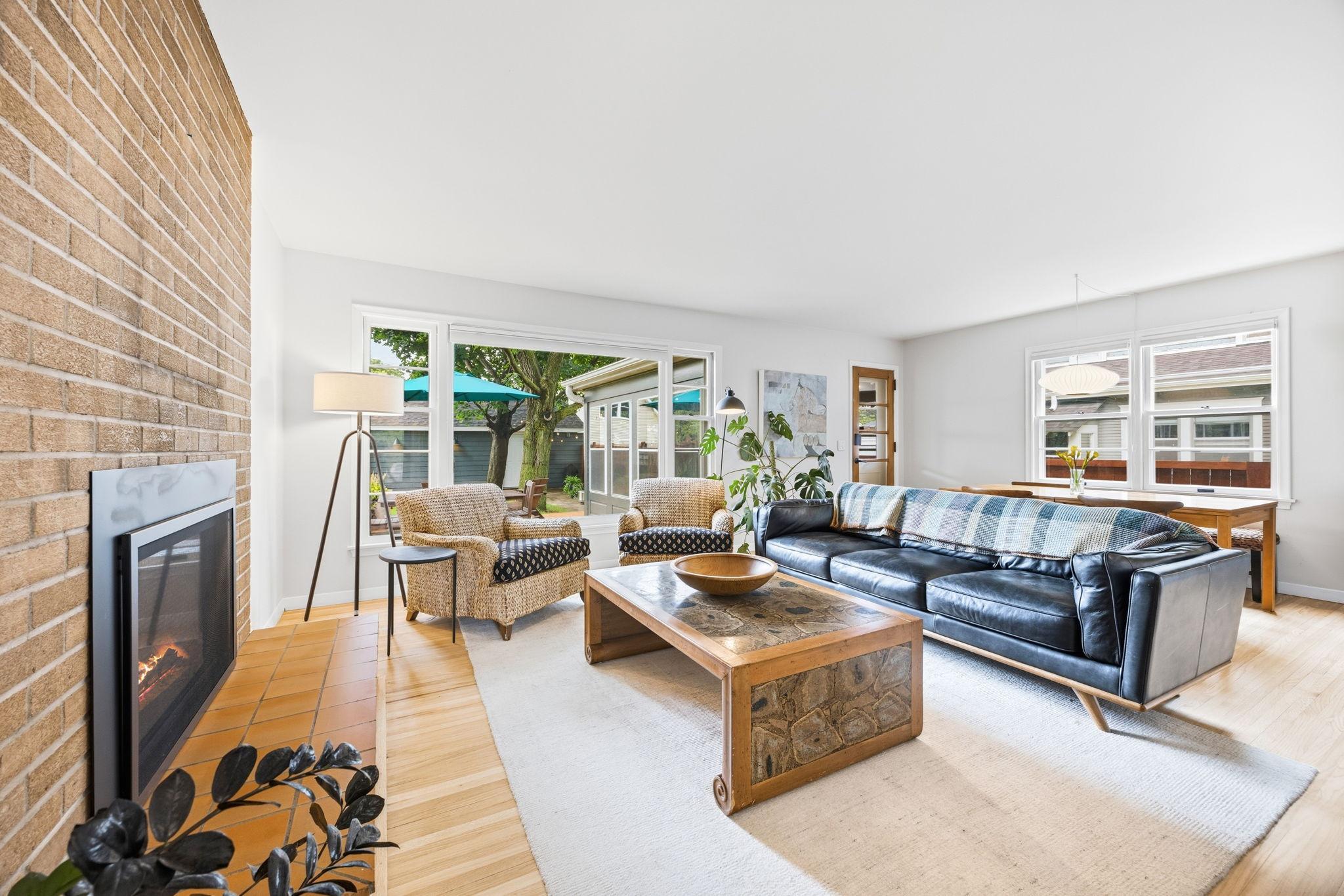 View of Residential at 313 Vincent Avenue, Minneapolis MN 55405, Minneapolis (6 of 35) - Mike Wilen | Minnesota Team Real Estate