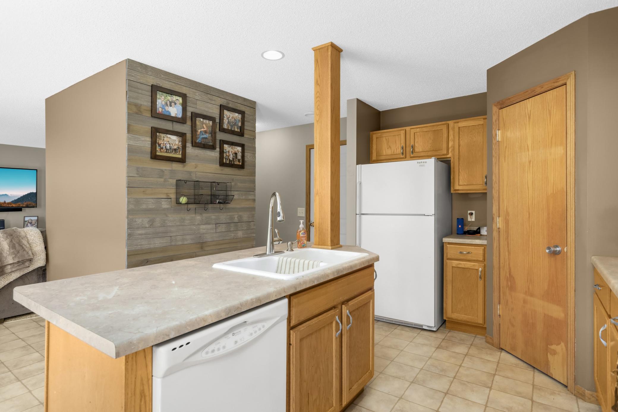 View of Residential at 10487 64th Way, Albertville MN 55301, Albertville (11 of 27) - Mike Wilen | Minnesota Team Real Estate