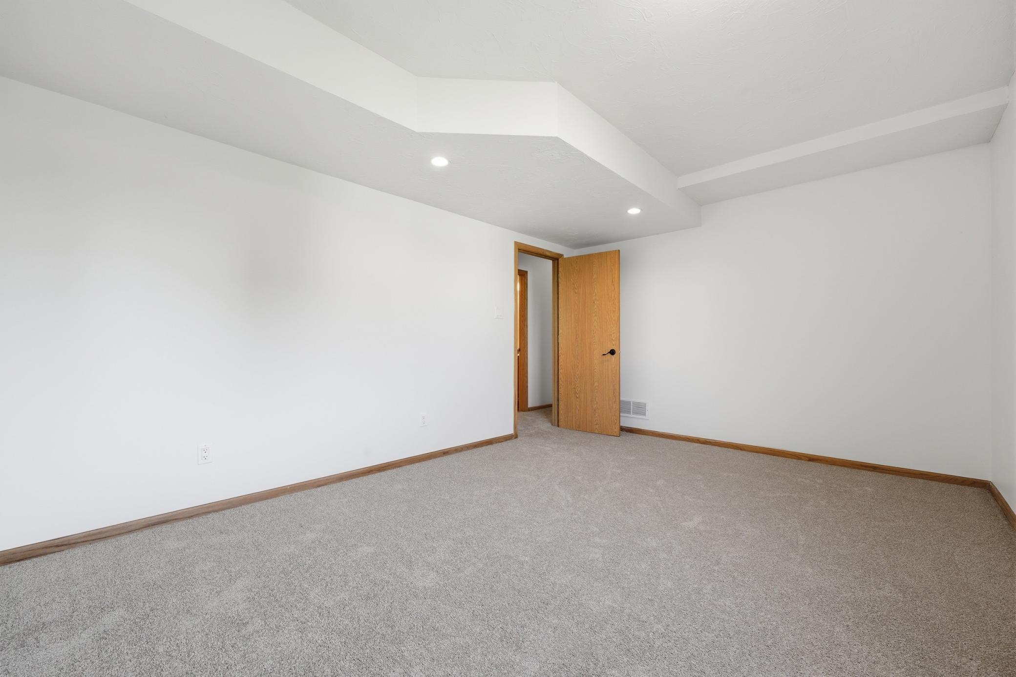View of Residential at 1114 Hidden Creek Boulevard, Mayer MN 55360, Mayer (21 of 32) - Mike Wilen | Minnesota Team Real Estate
