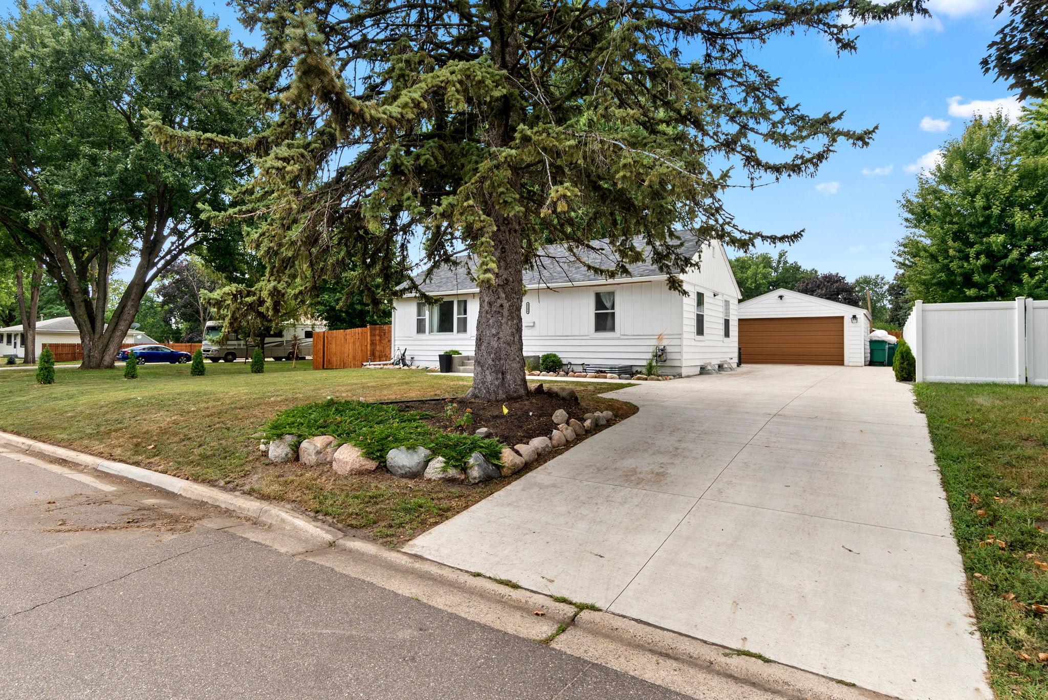 View of Residential at 8306 18th Avenue, Bloomington MN 55425, Bloomington (35 of 35) - Mike Wilen | Minnesota Team Real Estate