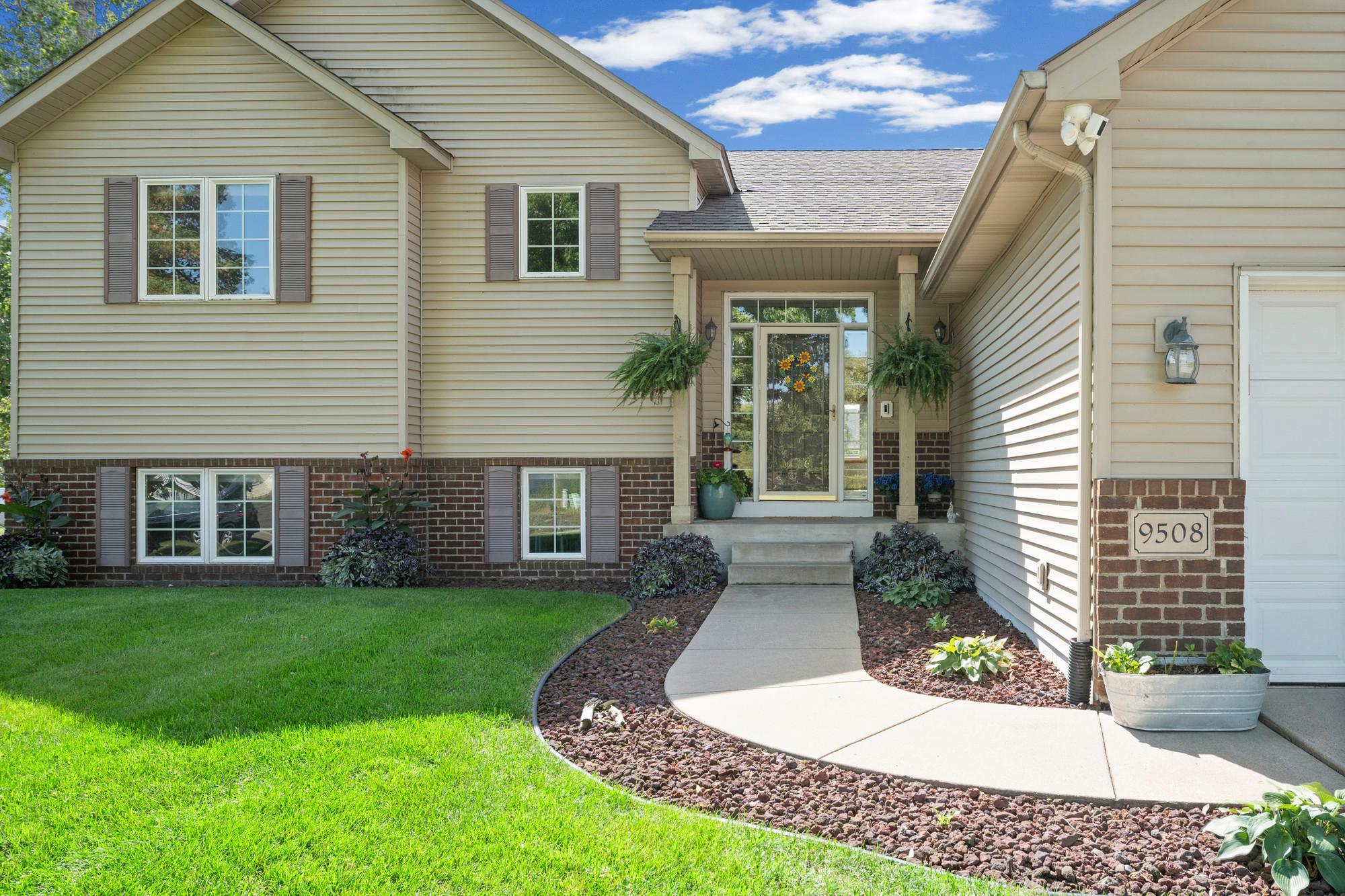 View of Residential at 9508 204th Street, Lakeville MN 55044, Lakeville (5 of 35) - Mike Wilen | Minnesota Team Real Estate