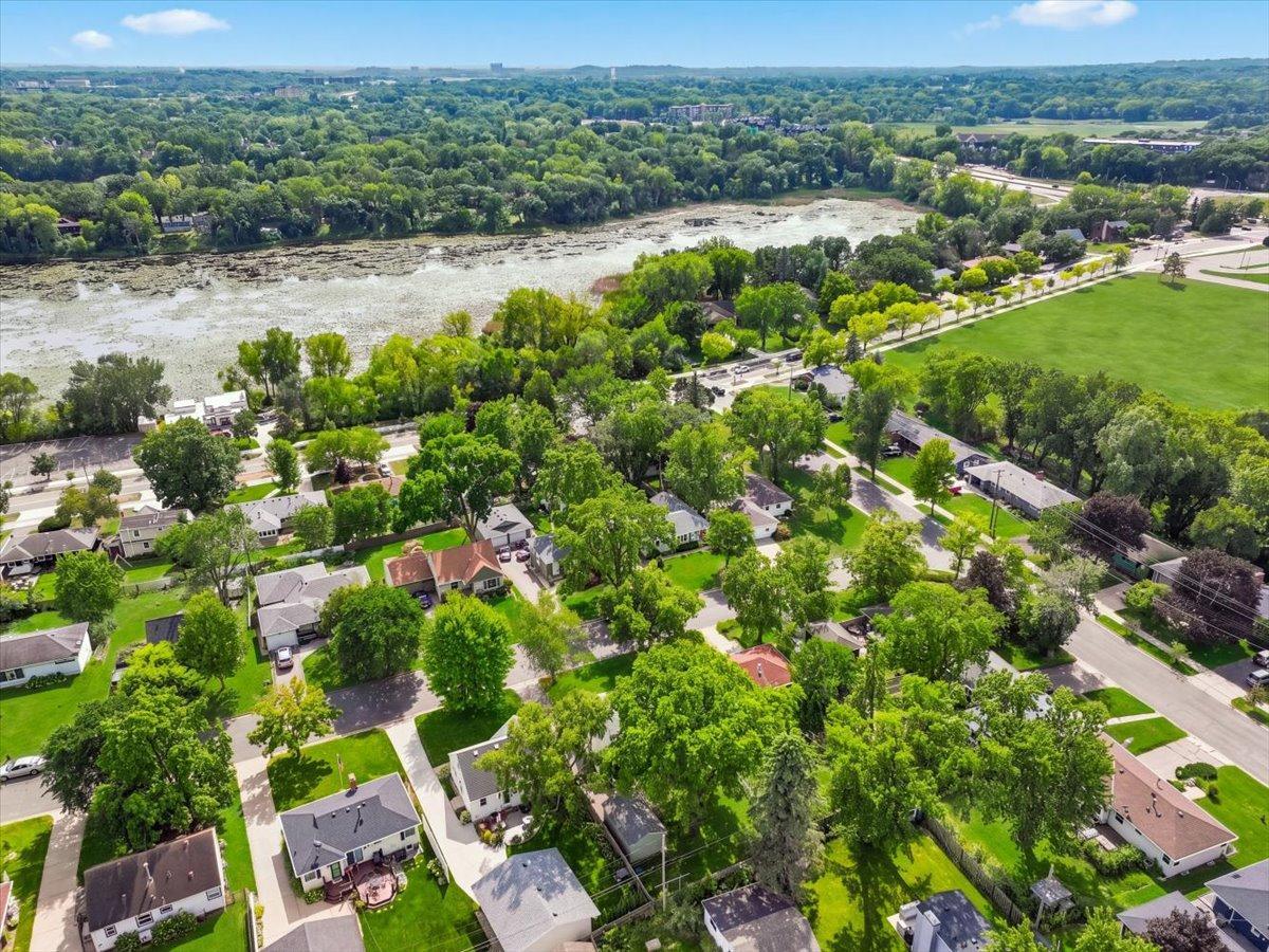 View of Residential at 9104 Stanlen Road, Saint Louis Park MN 55426, Saint Louis Park (31 of 35) - Mike Wilen | Minnesota Team Real Estate