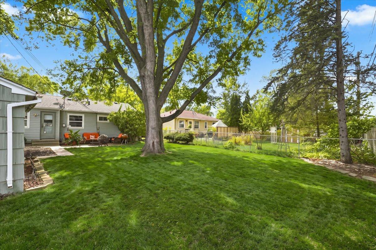 View of Residential at 9104 Stanlen Road, Saint Louis Park MN 55426, Saint Louis Park (28 of 35) - Mike Wilen | Minnesota Team Real Estate
