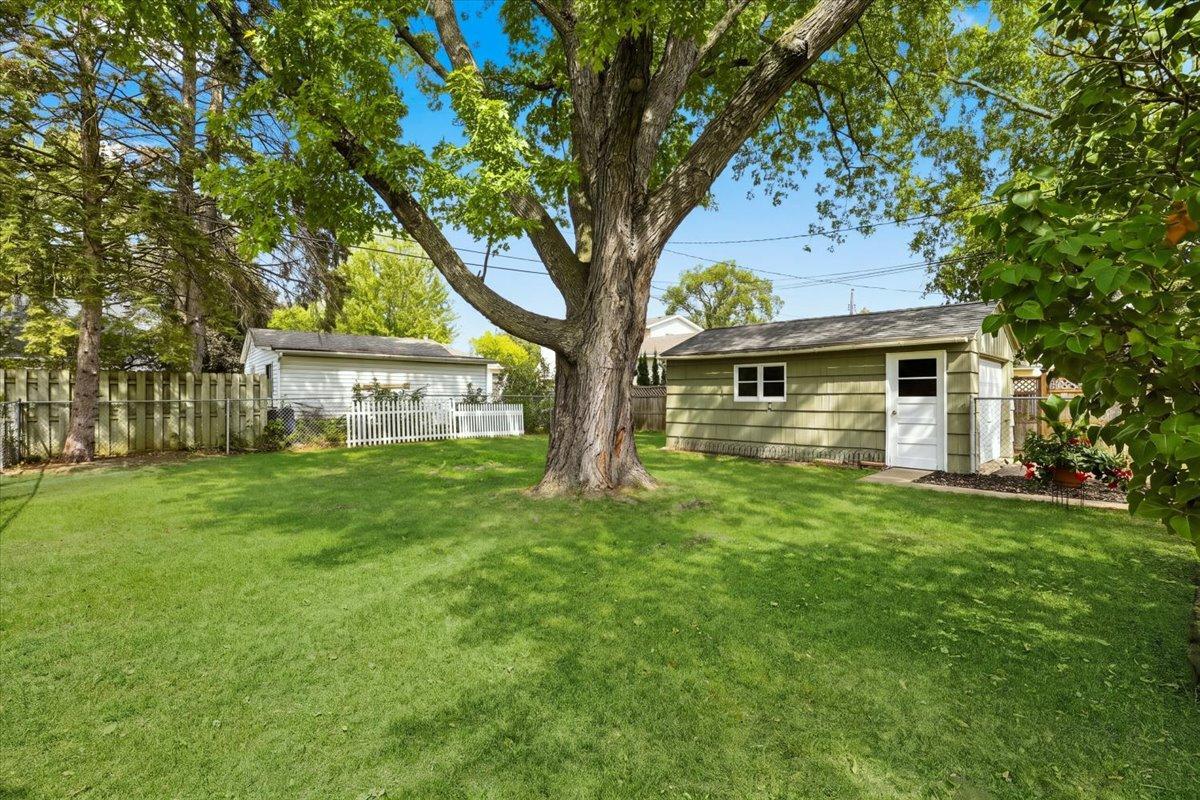 View of Residential at 9104 Stanlen Road, Saint Louis Park MN 55426, Saint Louis Park (26 of 35) - Mike Wilen | Minnesota Team Real Estate