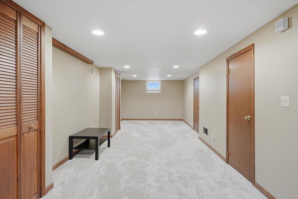 View of Residential at 9104 Stanlen Road, Saint Louis Park MN 55426, Saint Louis Park (22 of 35) - Mike Wilen | Minnesota Team Real Estate