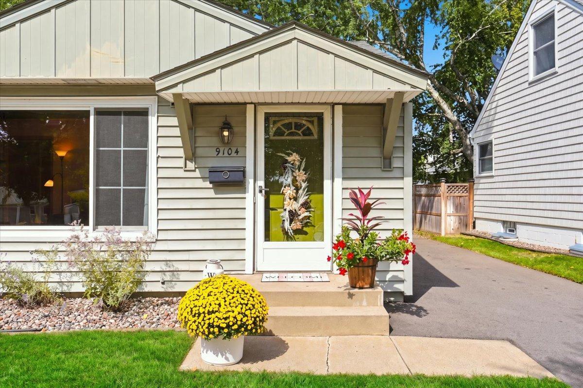 View of Residential at 9104 Stanlen Road, Saint Louis Park MN 55426, Saint Louis Park (2 of 35) - Mike Wilen | Minnesota Team Real Estate