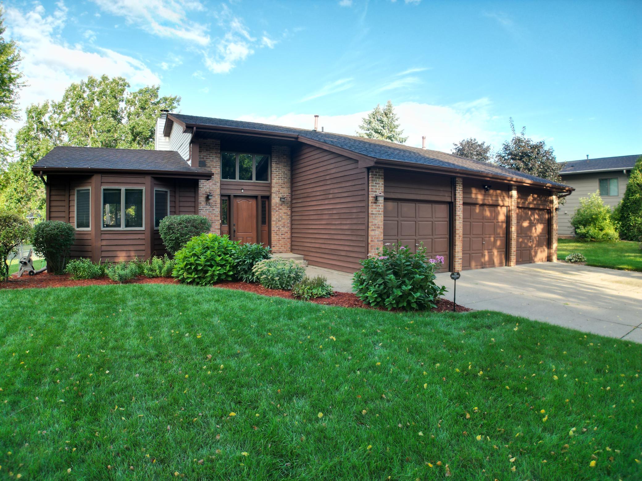 View of Single Family at 8301 Cooper Way, Inver Grove Heights - Mike Wilen | Minnesota Team Real Estate
