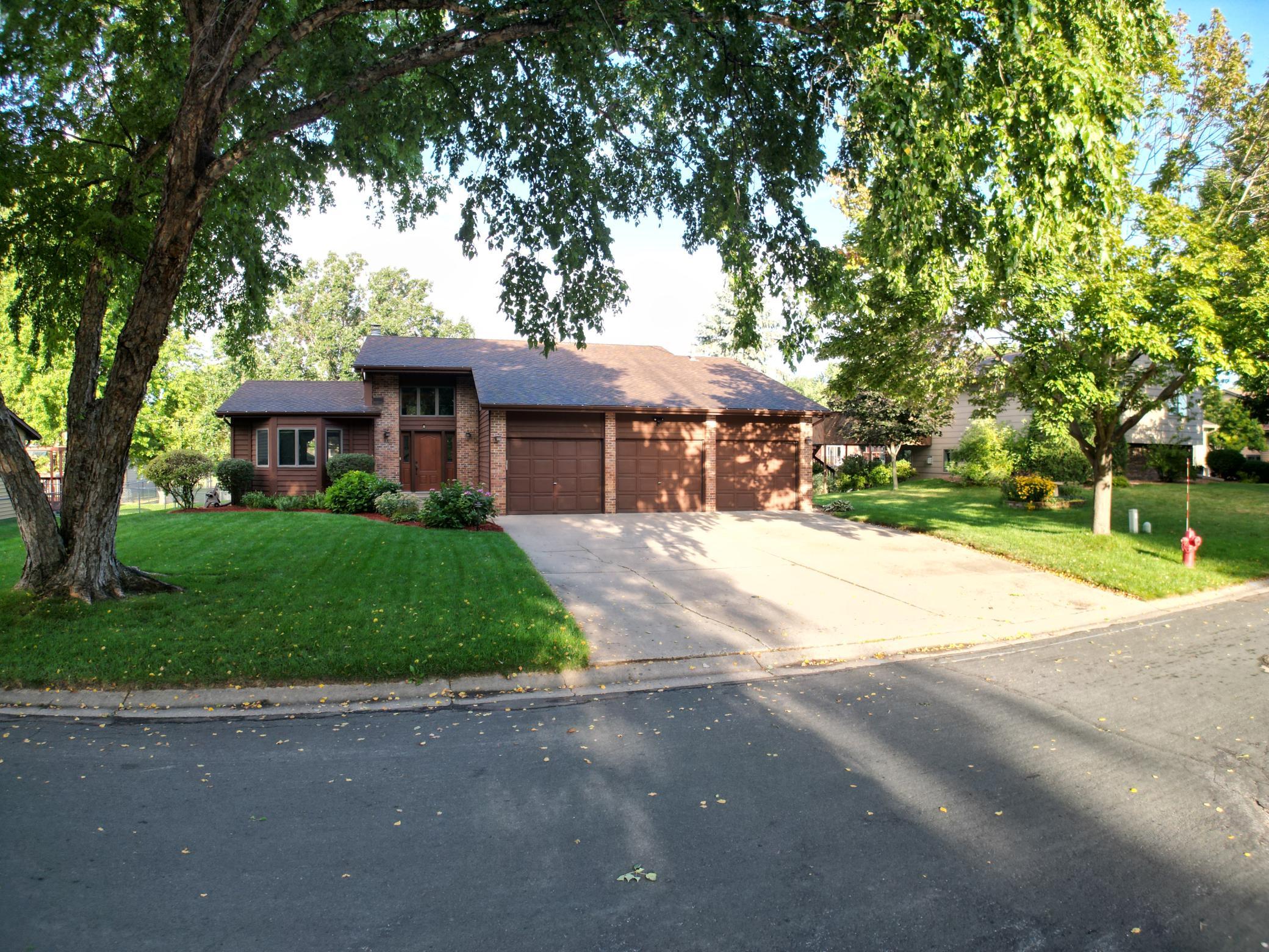 View of Residential at 8301 Cooper Way, Inver Grove Heights MN 55076, Inver Grove Heights (2 of 37) - Mike Wilen | Minnesota Team Real Estate