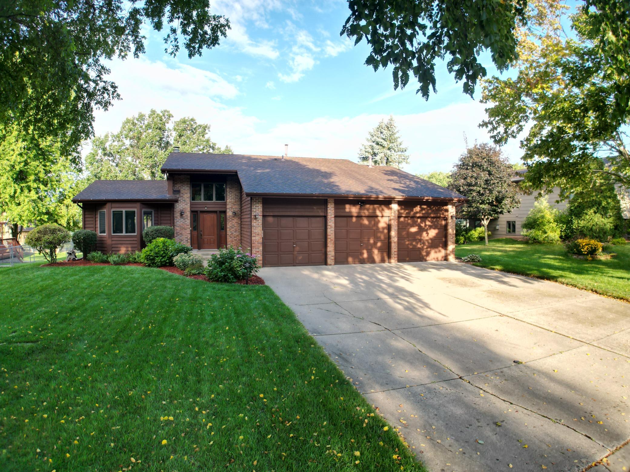 View of Single Family at 8301 Cooper Way, Inver Grove Heights - Mike Wilen | Minnesota Team Real Estate