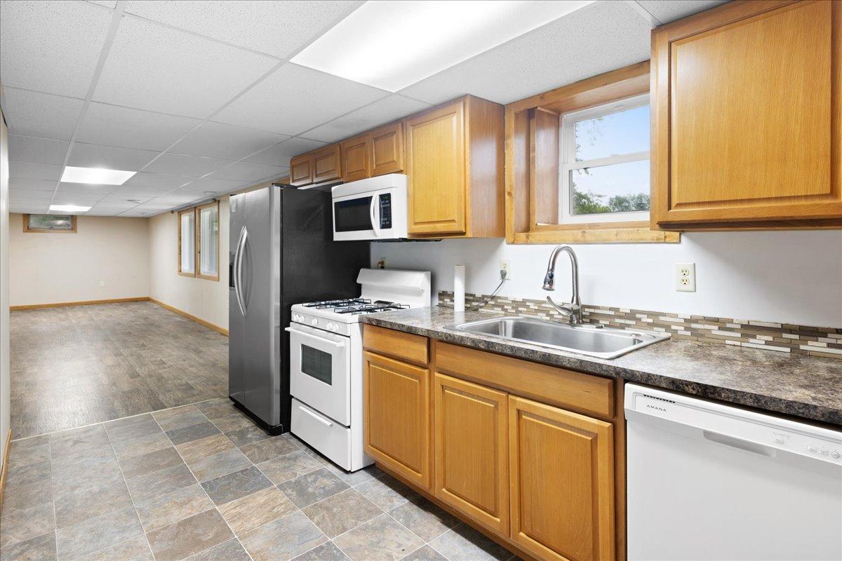 View of Residential at 6101 Oak Circle, North Branch MN 55056, North Branch (25 of 32) - Mike Wilen | Minnesota Team Real Estate