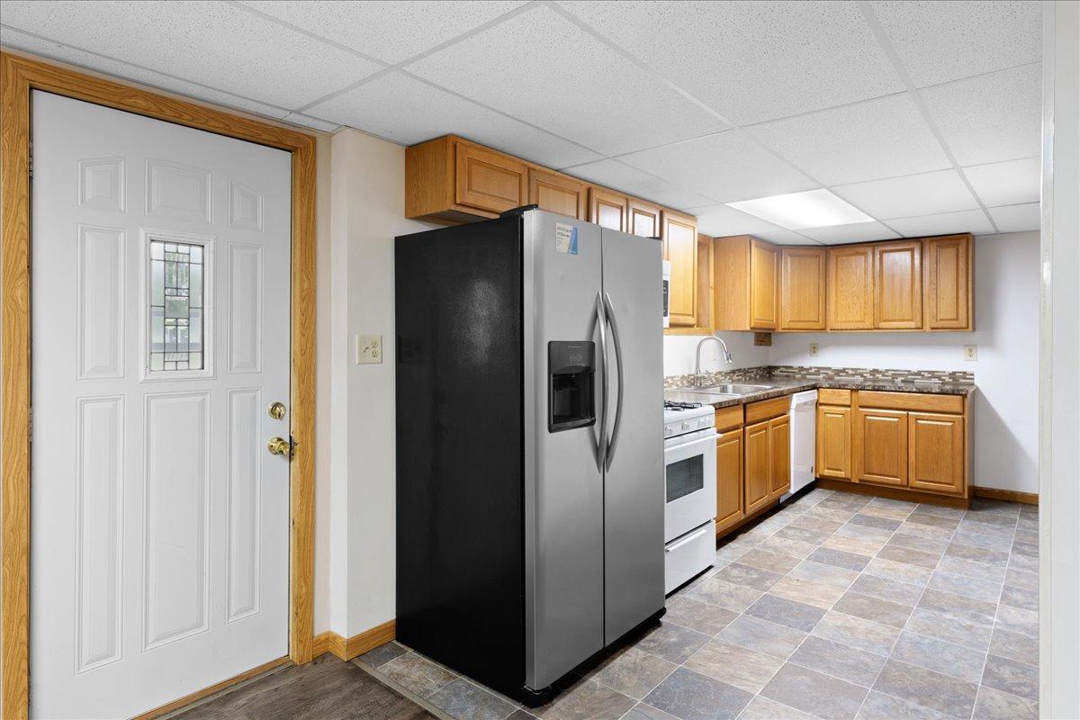 View of Residential at 6101 Oak Circle, North Branch MN 55056, North Branch (24 of 32) - Mike Wilen | Minnesota Team Real Estate