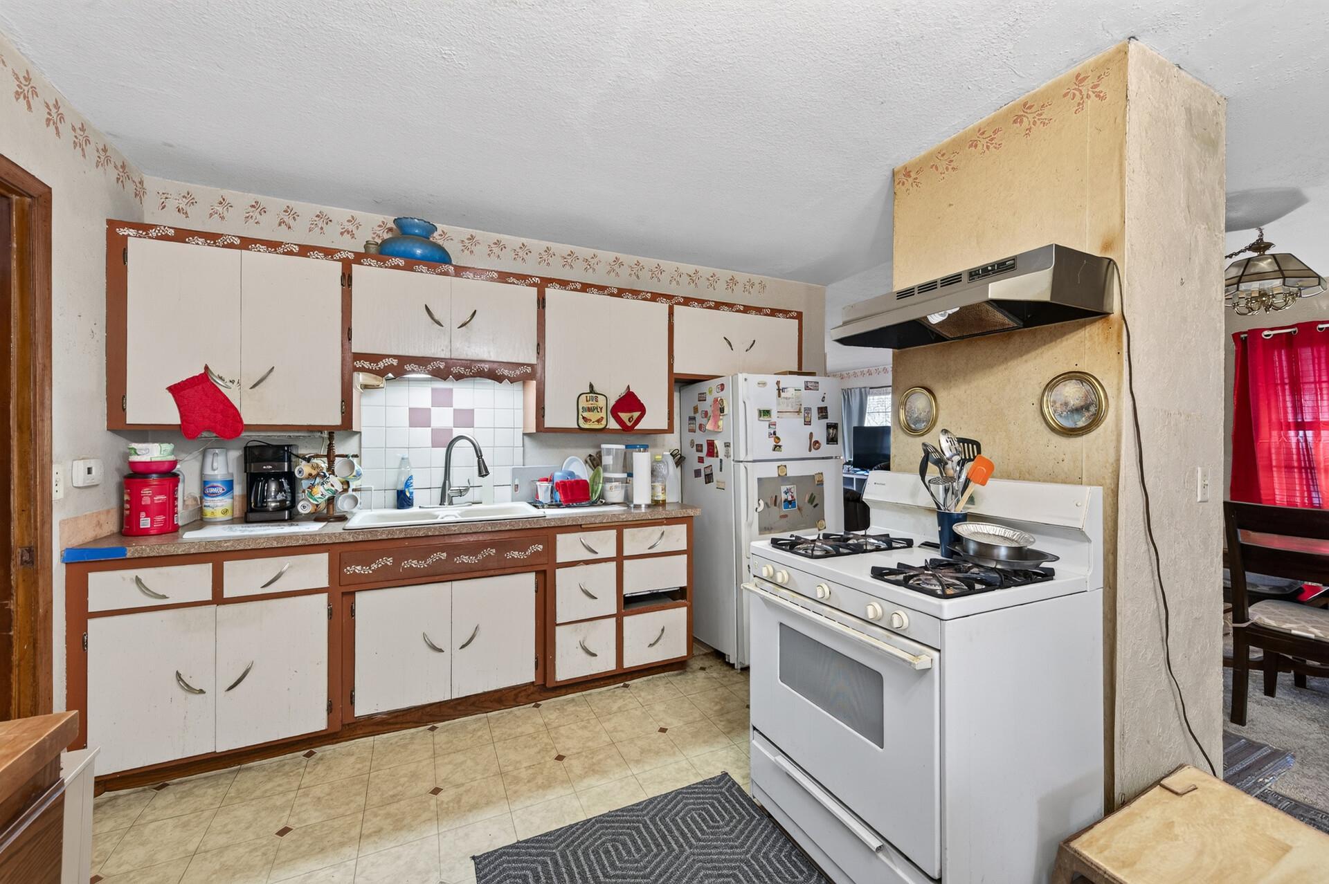 View of Residential Income at 813 Minnehaha Avenue, Saint Paul MN 55104, Saint Paul (11 of 37) - Mike Wilen | Minnesota Team Real Estate