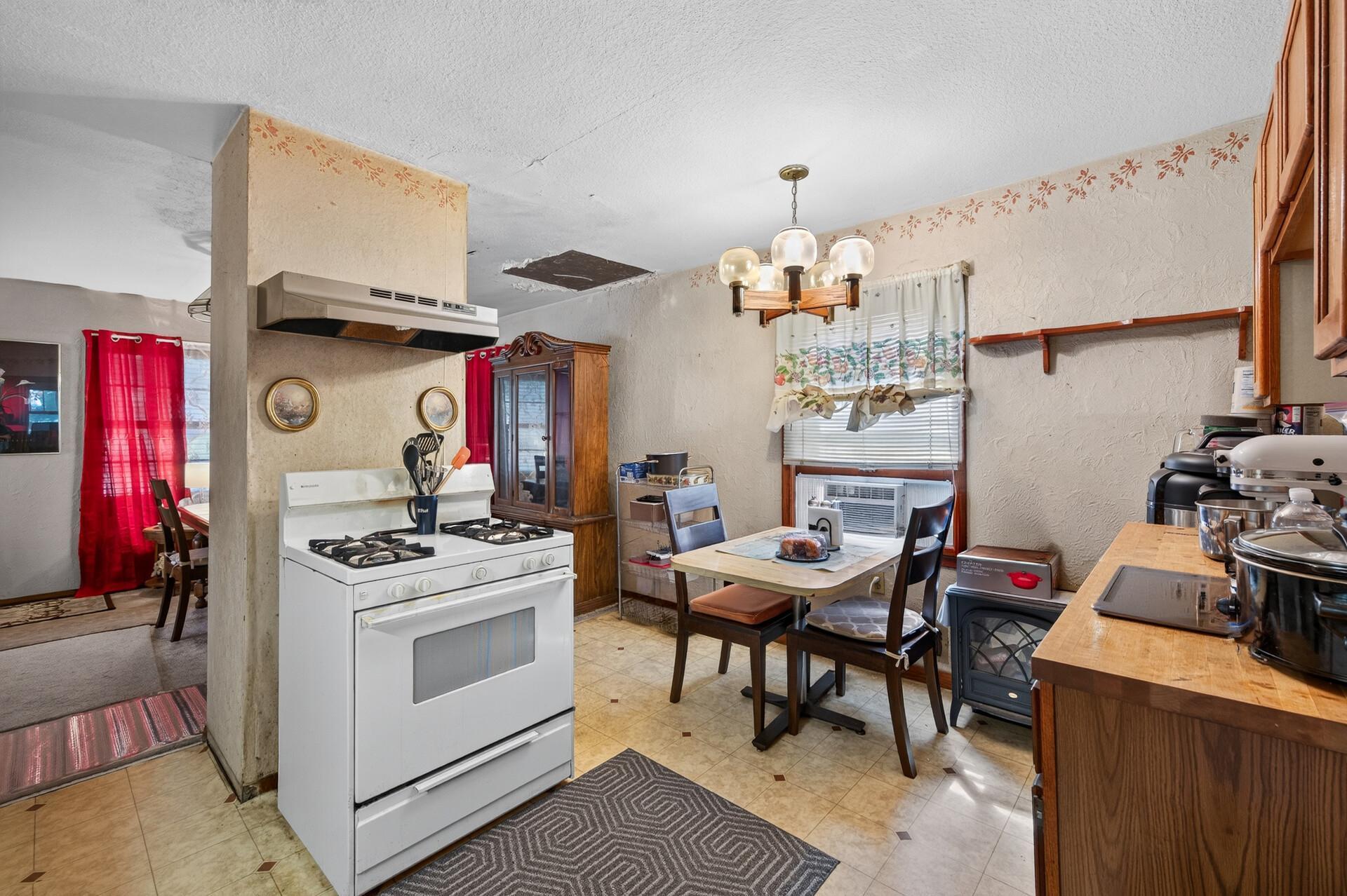 View of Residential Income at 813 Minnehaha Avenue, Saint Paul MN 55104, Saint Paul (12 of 37) - Mike Wilen | Minnesota Team Real Estate