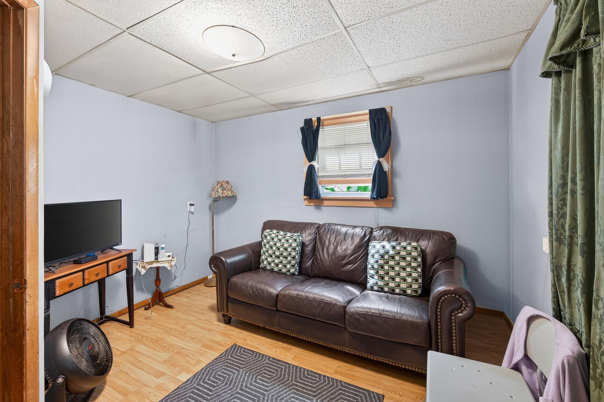 View of Residential Income at 813 Minnehaha Avenue, Saint Paul MN 55104, Saint Paul (15 of 37) - Mike Wilen | Minnesota Team Real Estate