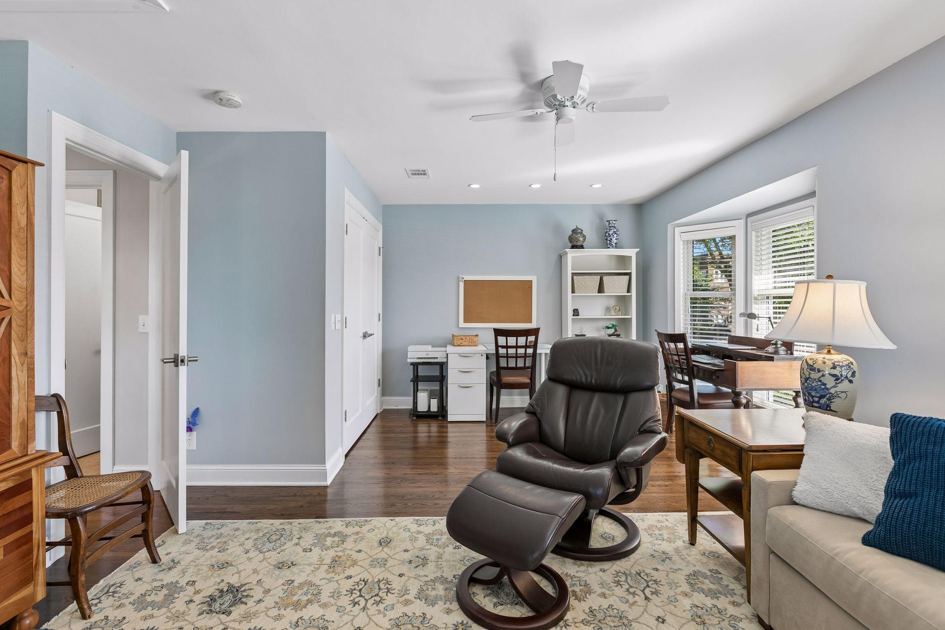View of Residential at 1952 Dupont Avenue, Minneapolis MN 55403, Minneapolis (22 of 34) - Mike Wilen | Minnesota Team Real Estate