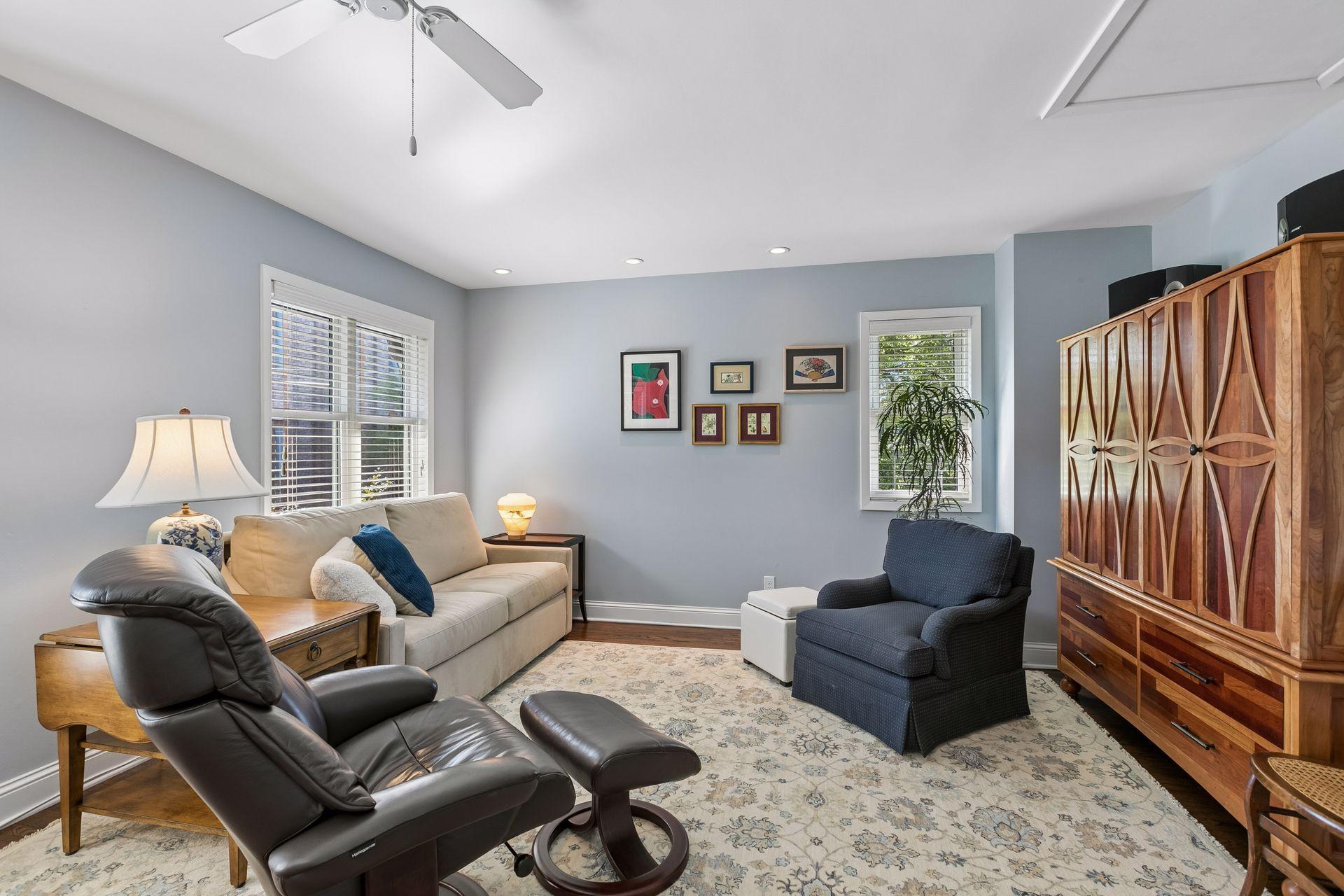 View of Residential at 1952 Dupont Avenue, Minneapolis MN 55403, Minneapolis (21 of 34) - Mike Wilen | Minnesota Team Real Estate