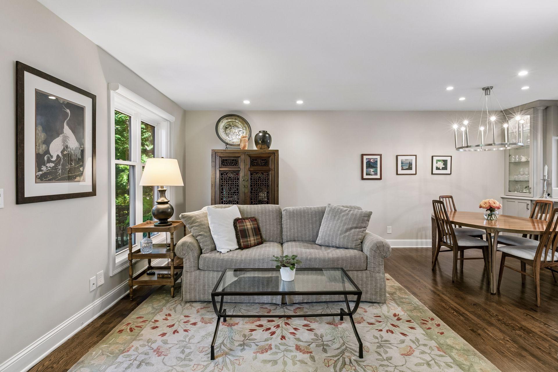 View of Residential at 1952 Dupont Avenue, Minneapolis MN 55403, Minneapolis (15 of 34) - Mike Wilen | Minnesota Team Real Estate