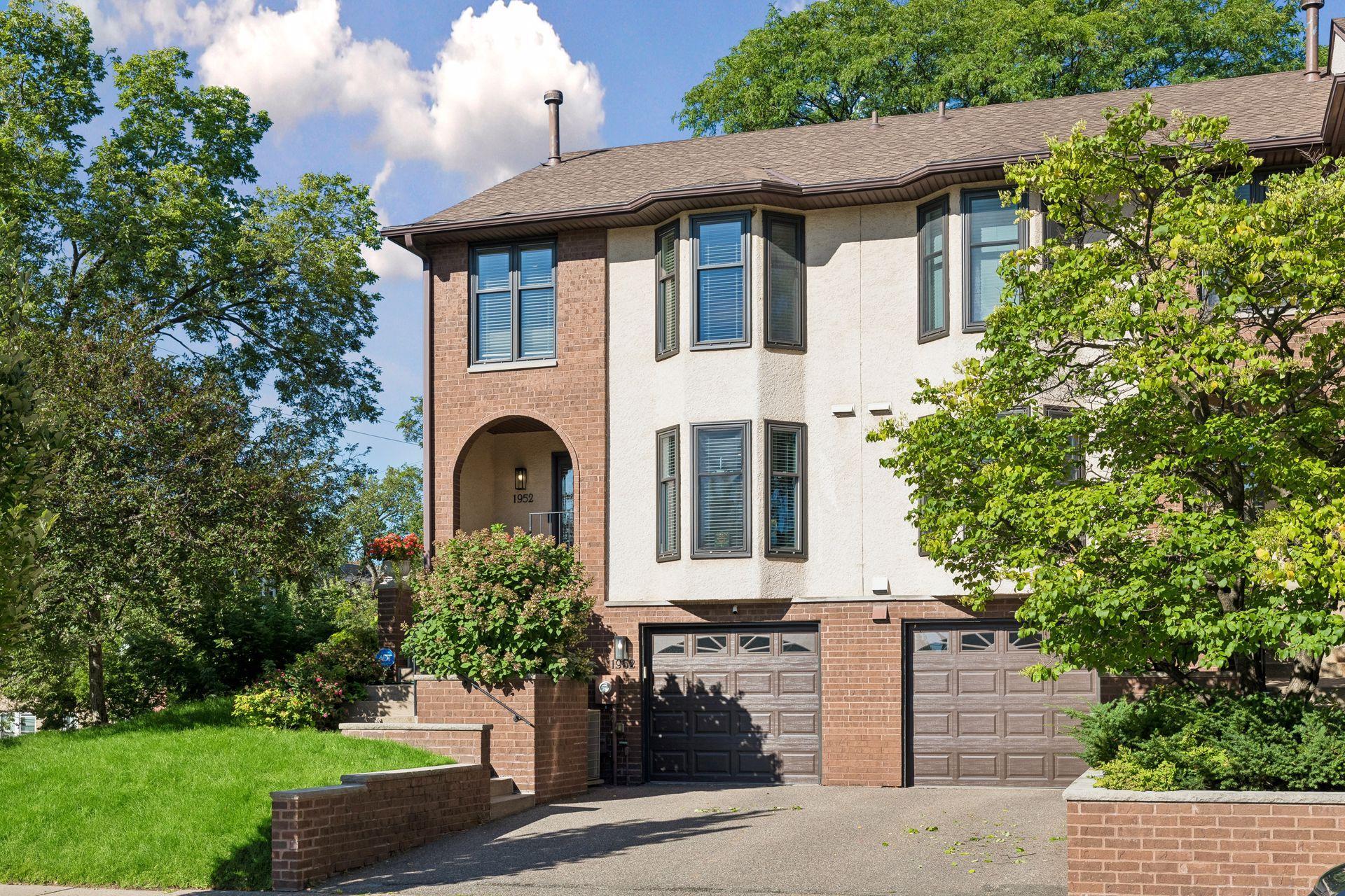 View of (TH) Side x Side at 1952 Dupont Avenue, Minneapolis - Mike Wilen | Minnesota Team Real Estate