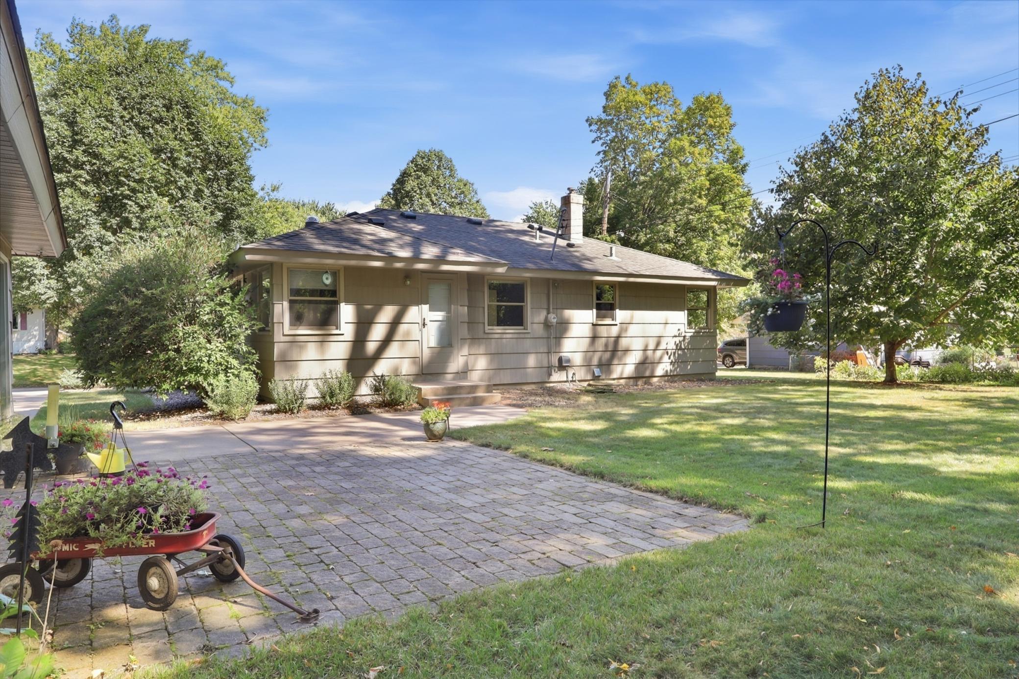 View of Residential at 16403 Seymour Drive, Minnetonka MN 55345, Minnetonka (34 of 44) - Mike Wilen | Minnesota Team Real Estate