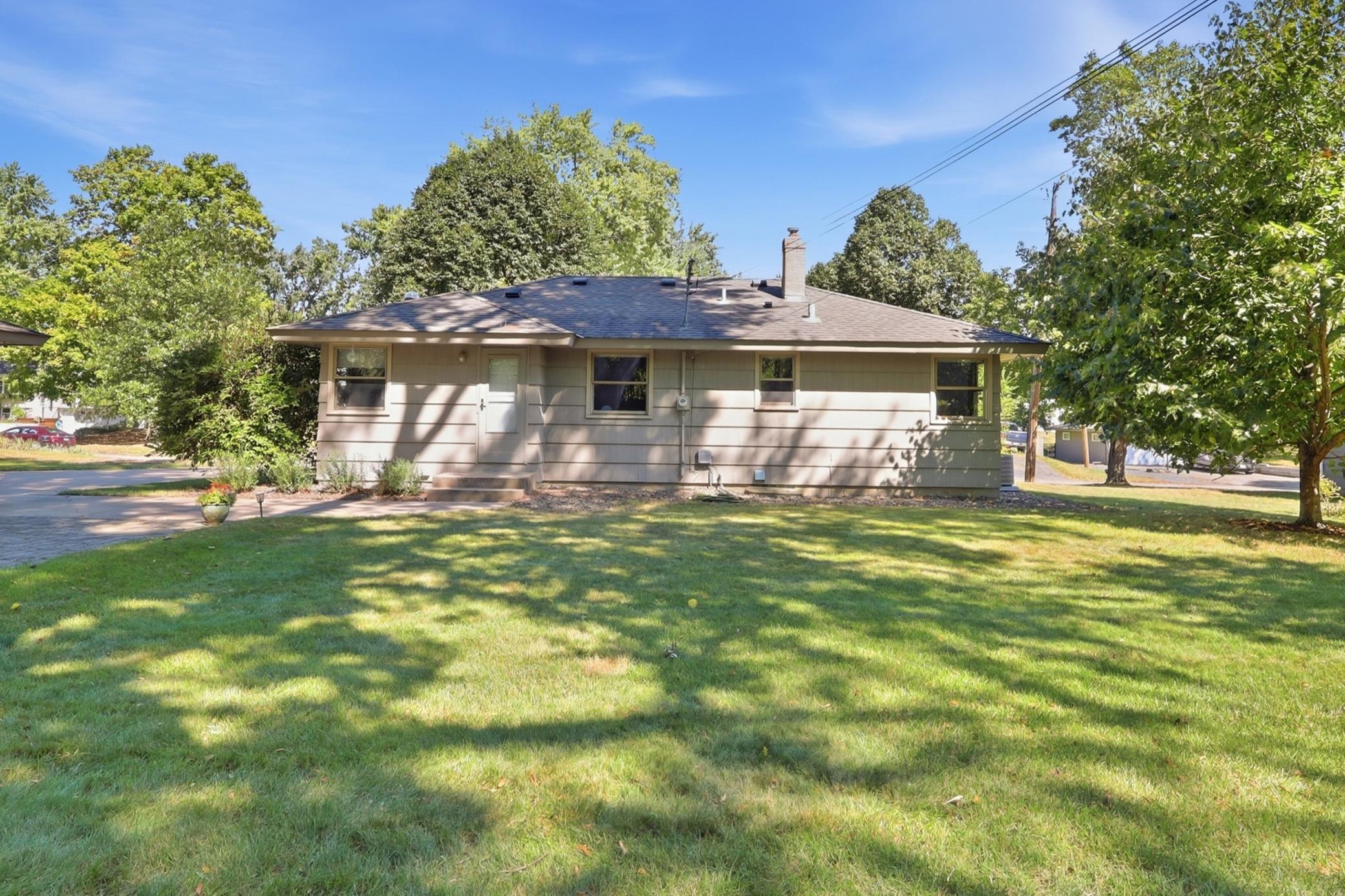 View of Residential at 16403 Seymour Drive, Minnetonka MN 55345, Minnetonka (31 of 44) - Mike Wilen | Minnesota Team Real Estate