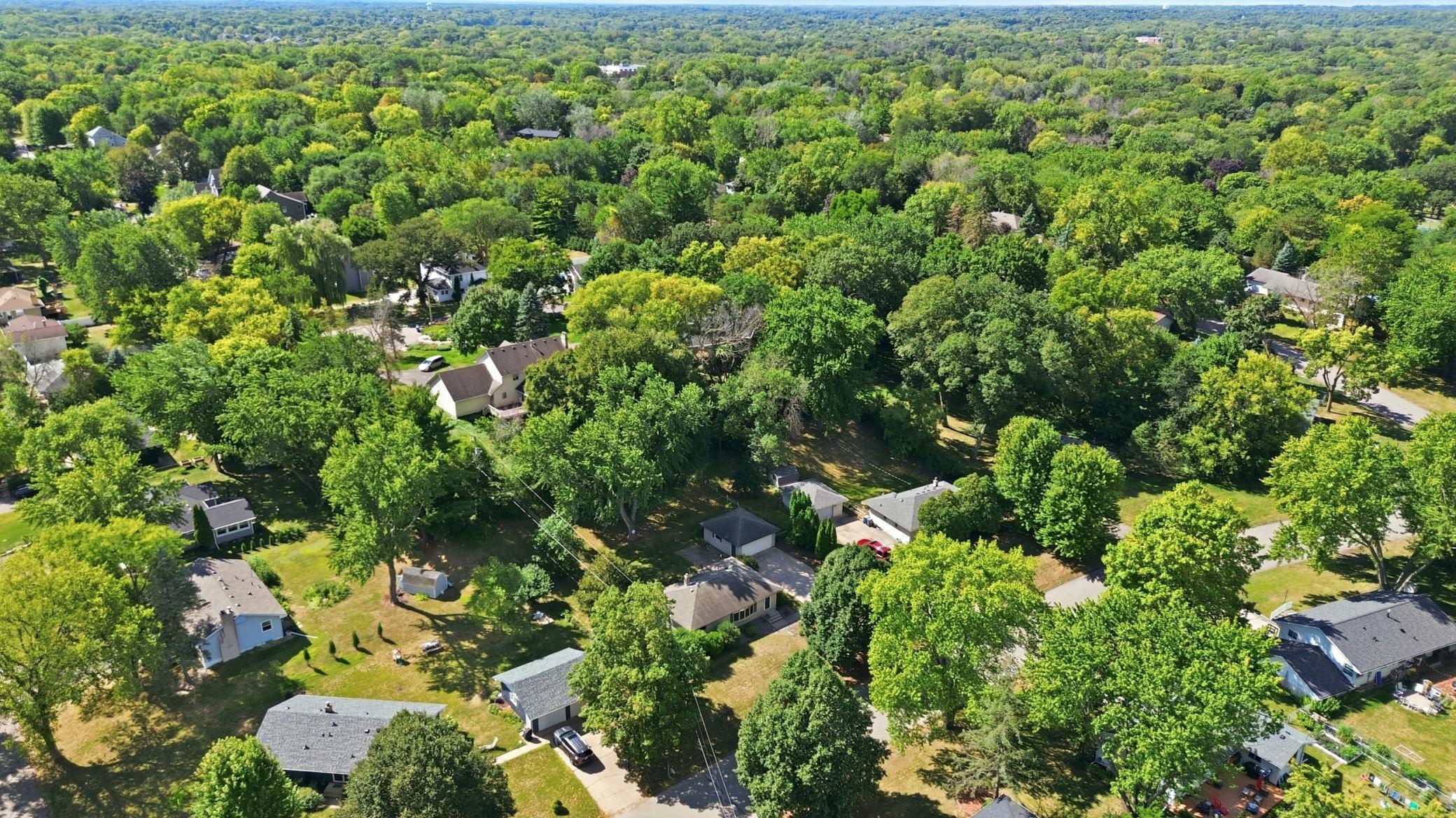 View of Residential at 16403 Seymour Drive, Minnetonka MN 55345, Minnetonka (41 of 44) - Mike Wilen | Minnesota Team Real Estate
