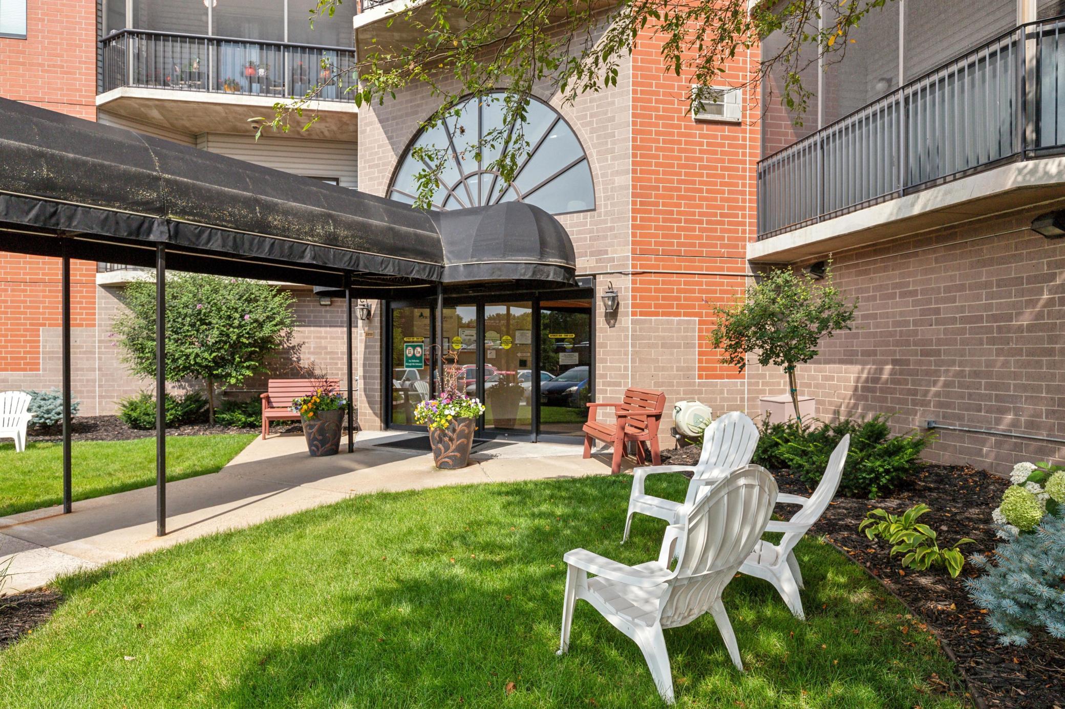 View of Residential at 6500 Woodlake Drive #906, Richfield MN 55423, Richfield (7 of 30) - Mike Wilen | Minnesota Team Real Estate