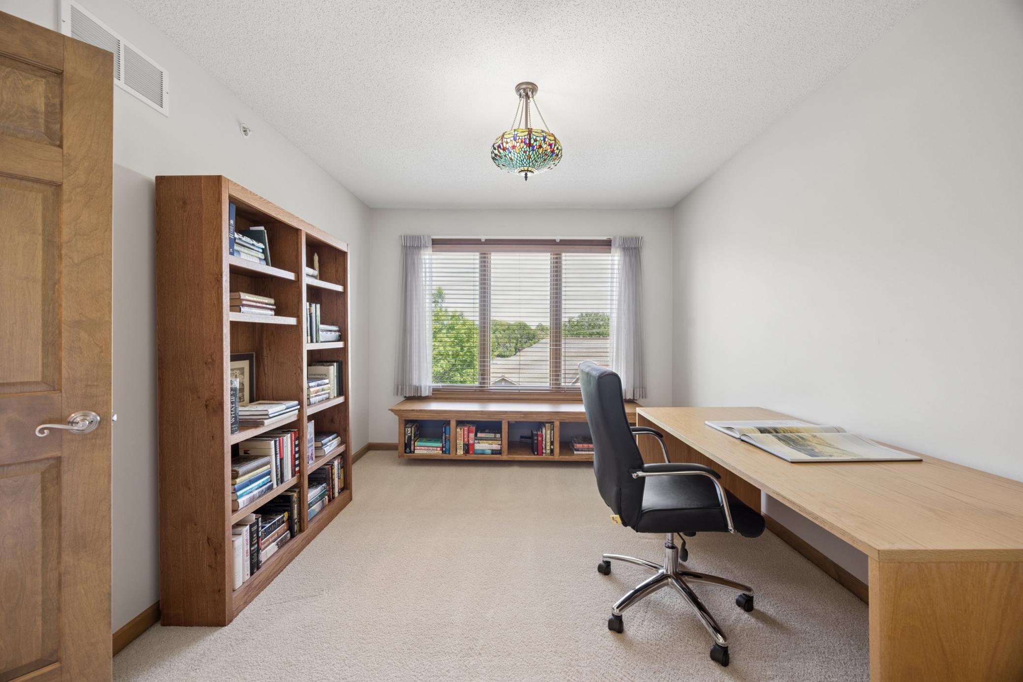View of Residential at 365 Willoughby Way, Minnetonka MN 55305, Minnetonka (29 of 36) - Mike Wilen | Minnesota Team Real Estate