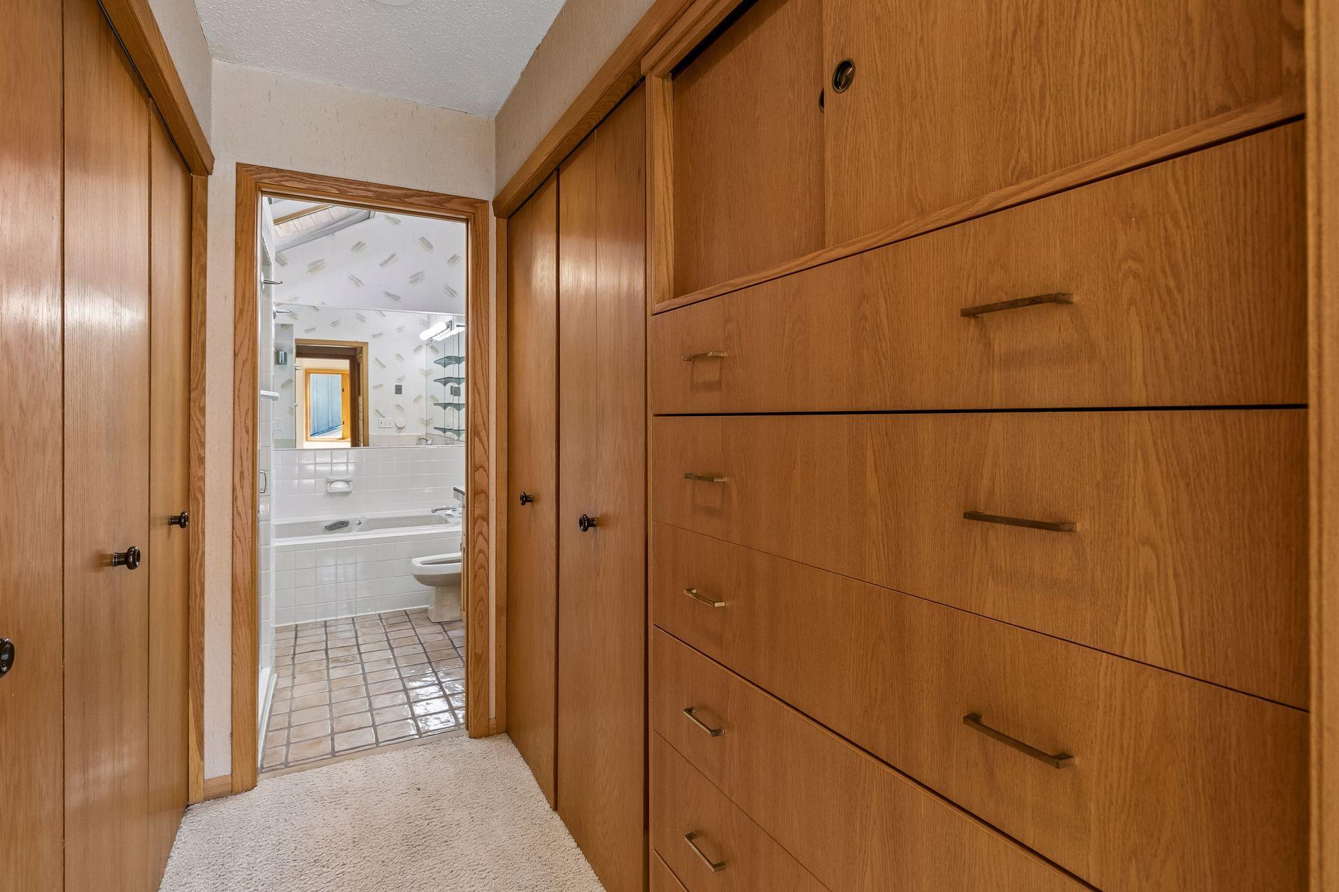 View of Residential at 6416 Vernon Avenue, Edina MN 55436, Edina (17 of 31) - Mike Wilen | Minnesota Team Real Estate