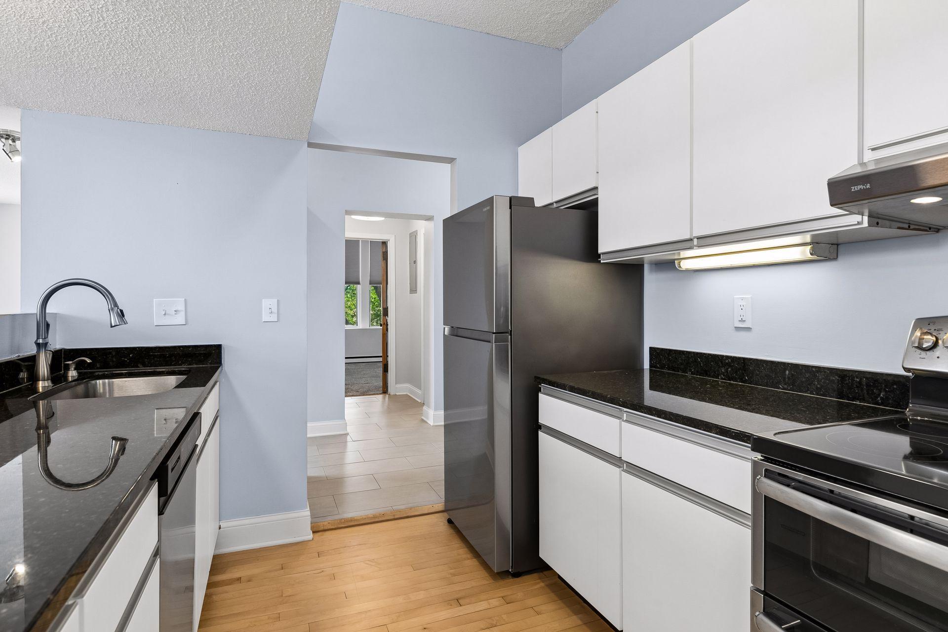 View of Residential at 505 Selby Avenue #11, Saint Paul MN 55102, Saint Paul (20 of 33) - Mike Wilen | Minnesota Team Real Estate